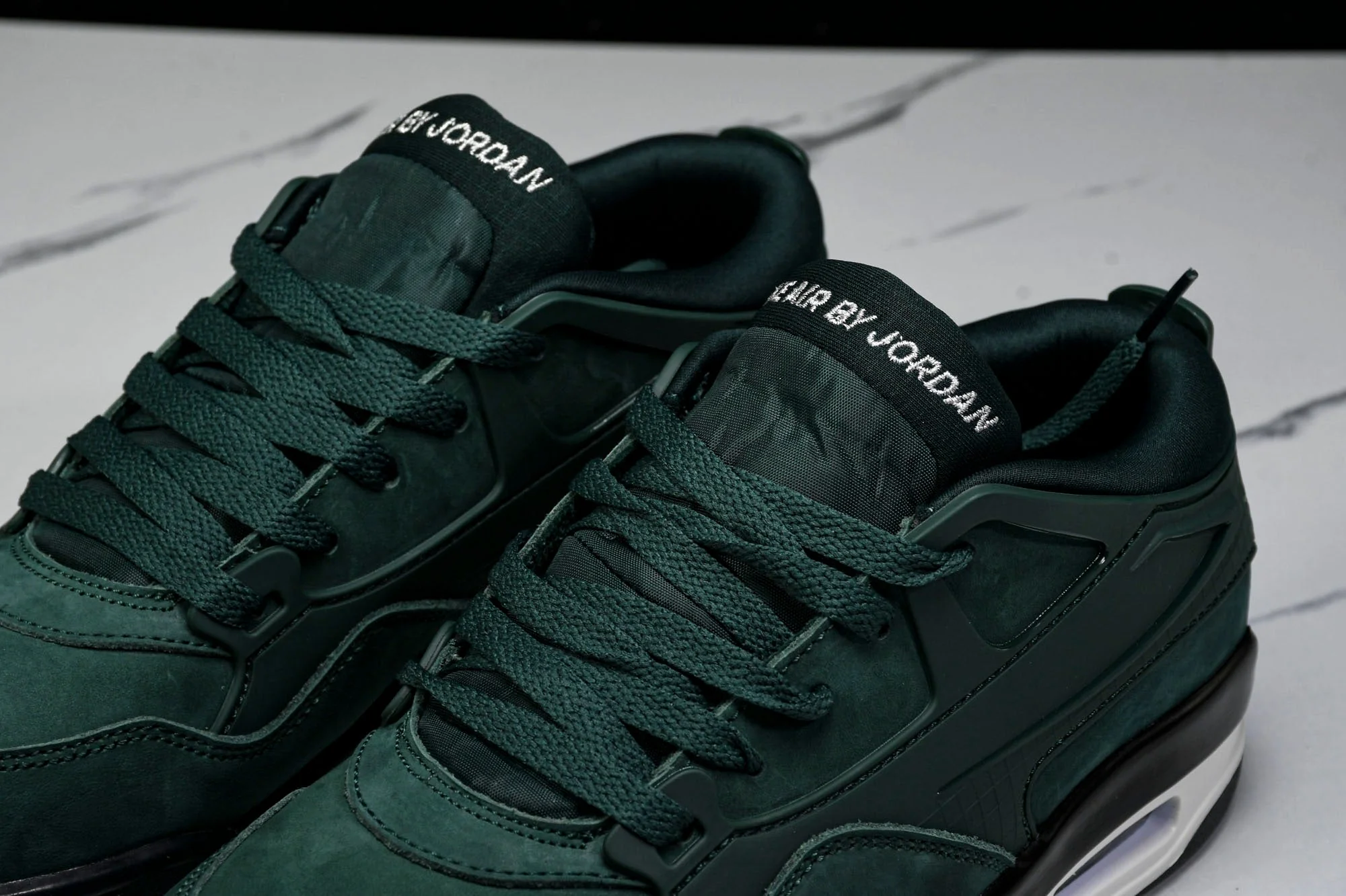 Nigel Sylvester x AJ4 RM SP Grandma's Driveway 'Fence Green'