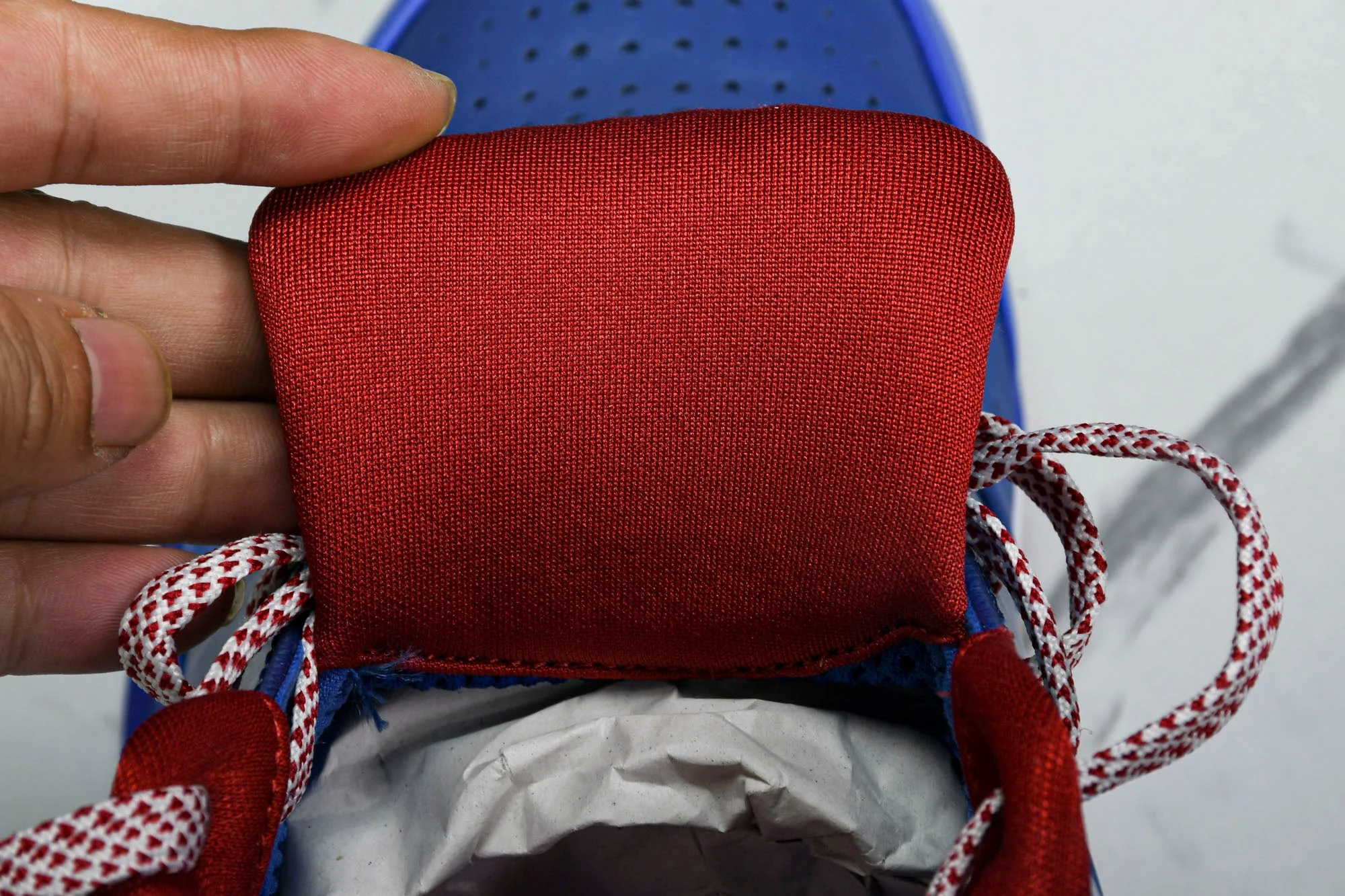 Kobe 4 Protro 'Philly'