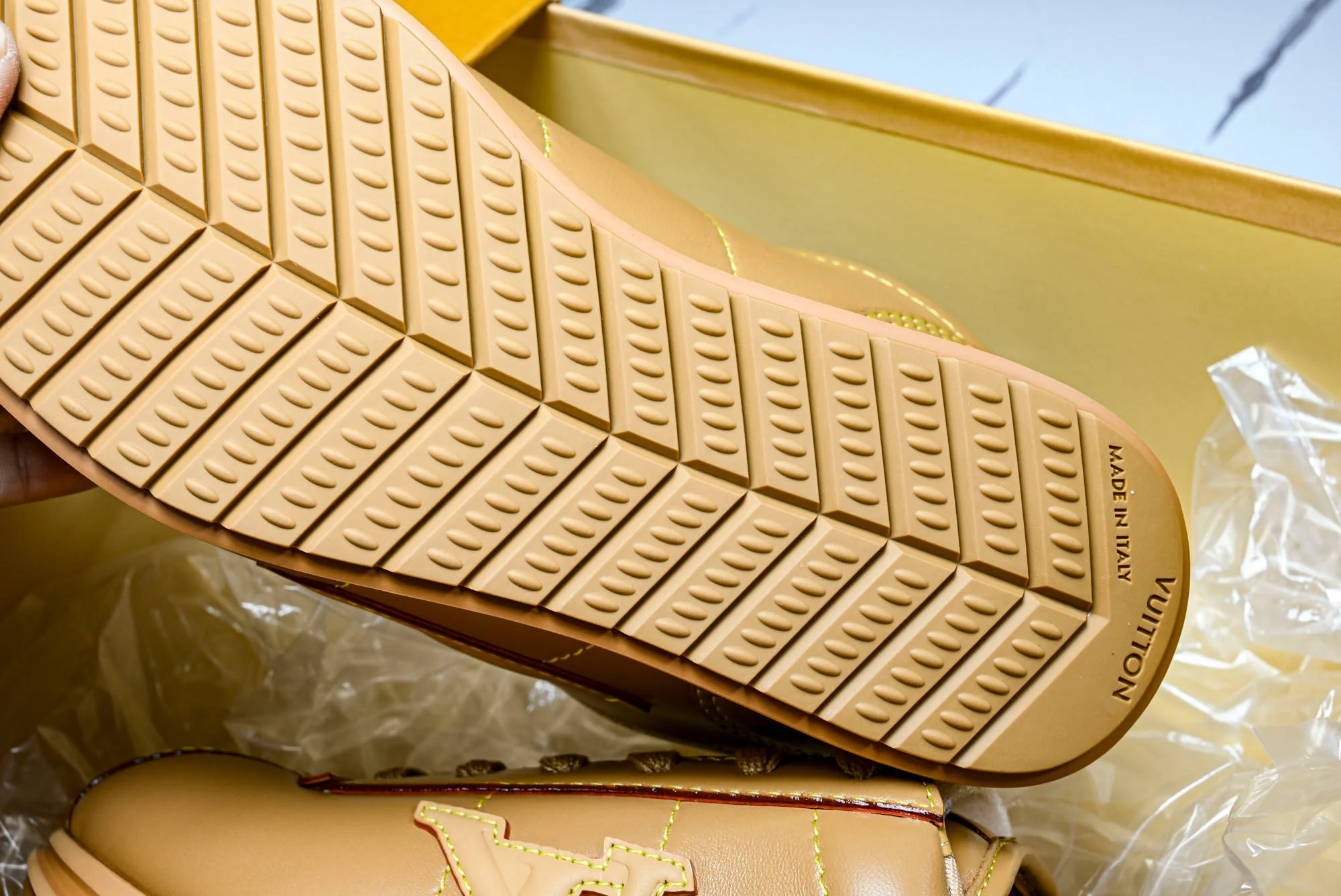 Louis Vuittоп Buttersoft 'Dark Beige'