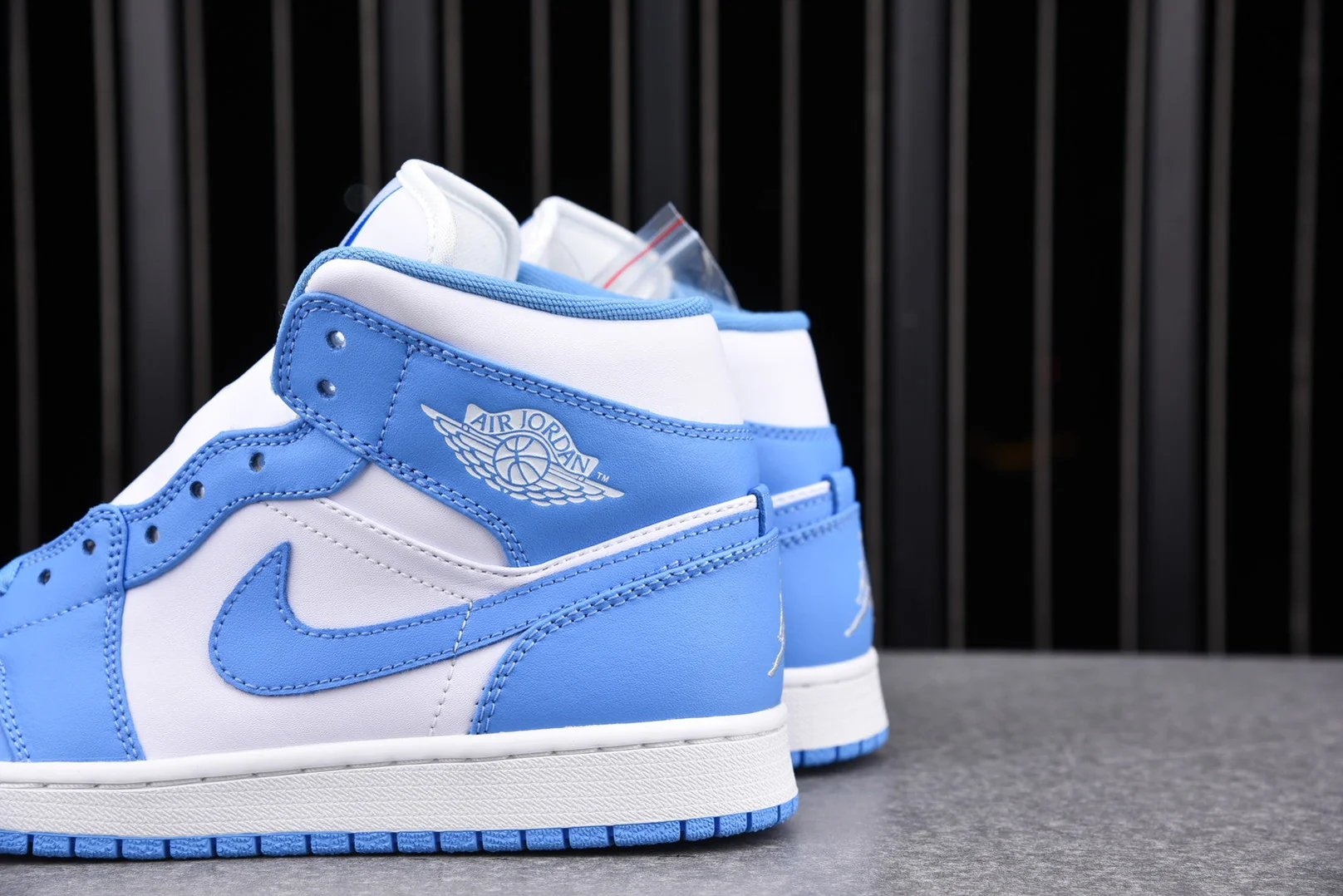 AJ1 Mid 'UNC'
