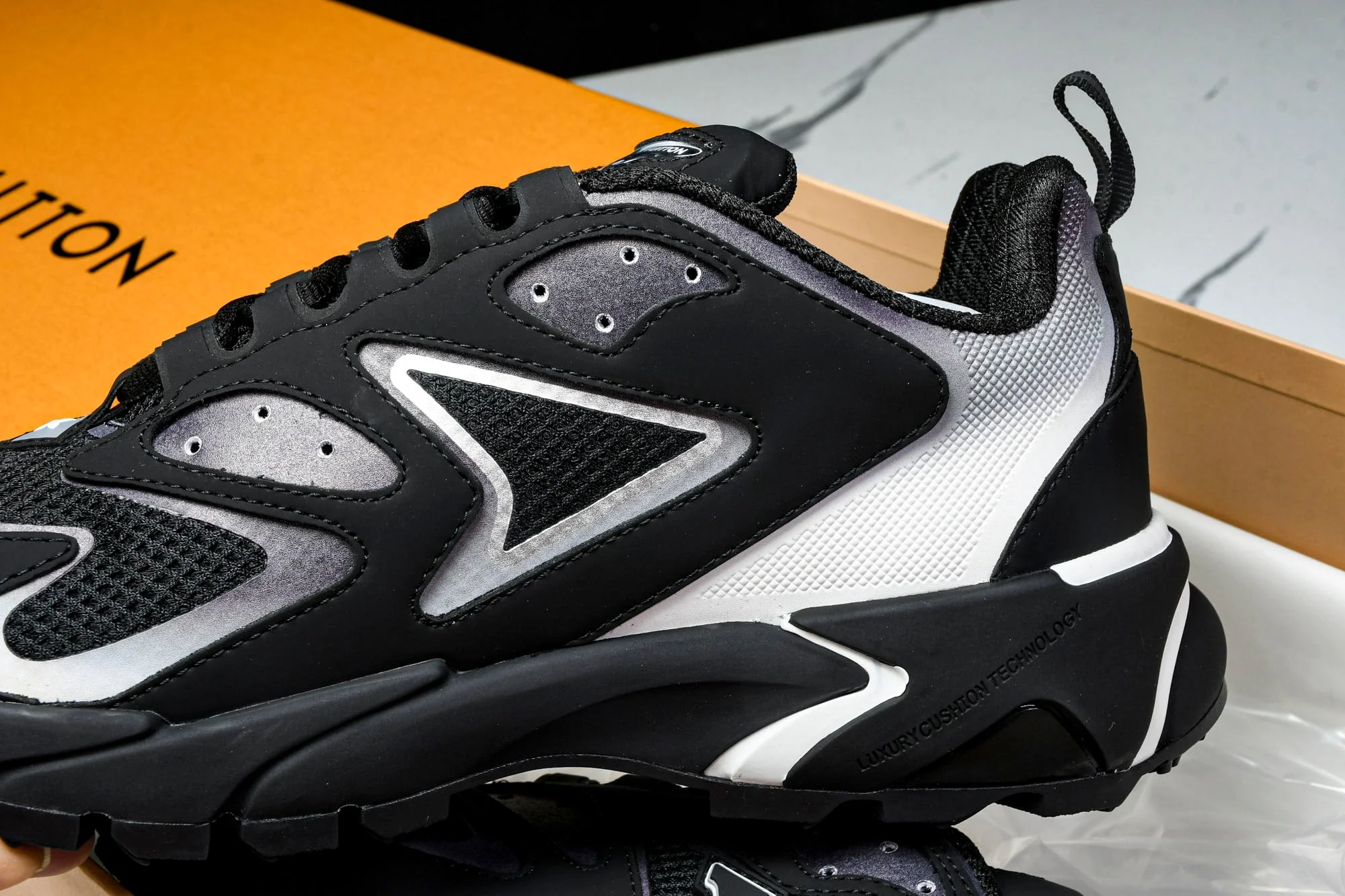 Louis Vuittоп Runner Tatic Sneaker 'Black White'