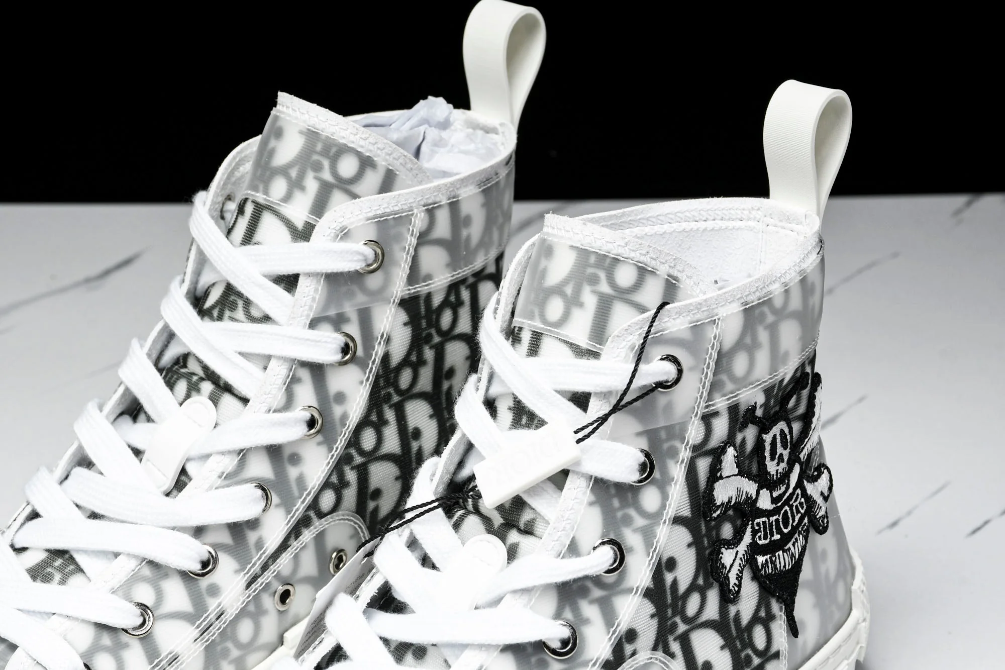 D1or B23 High x Shawn Stussy 'Bee Embroidery Patch'