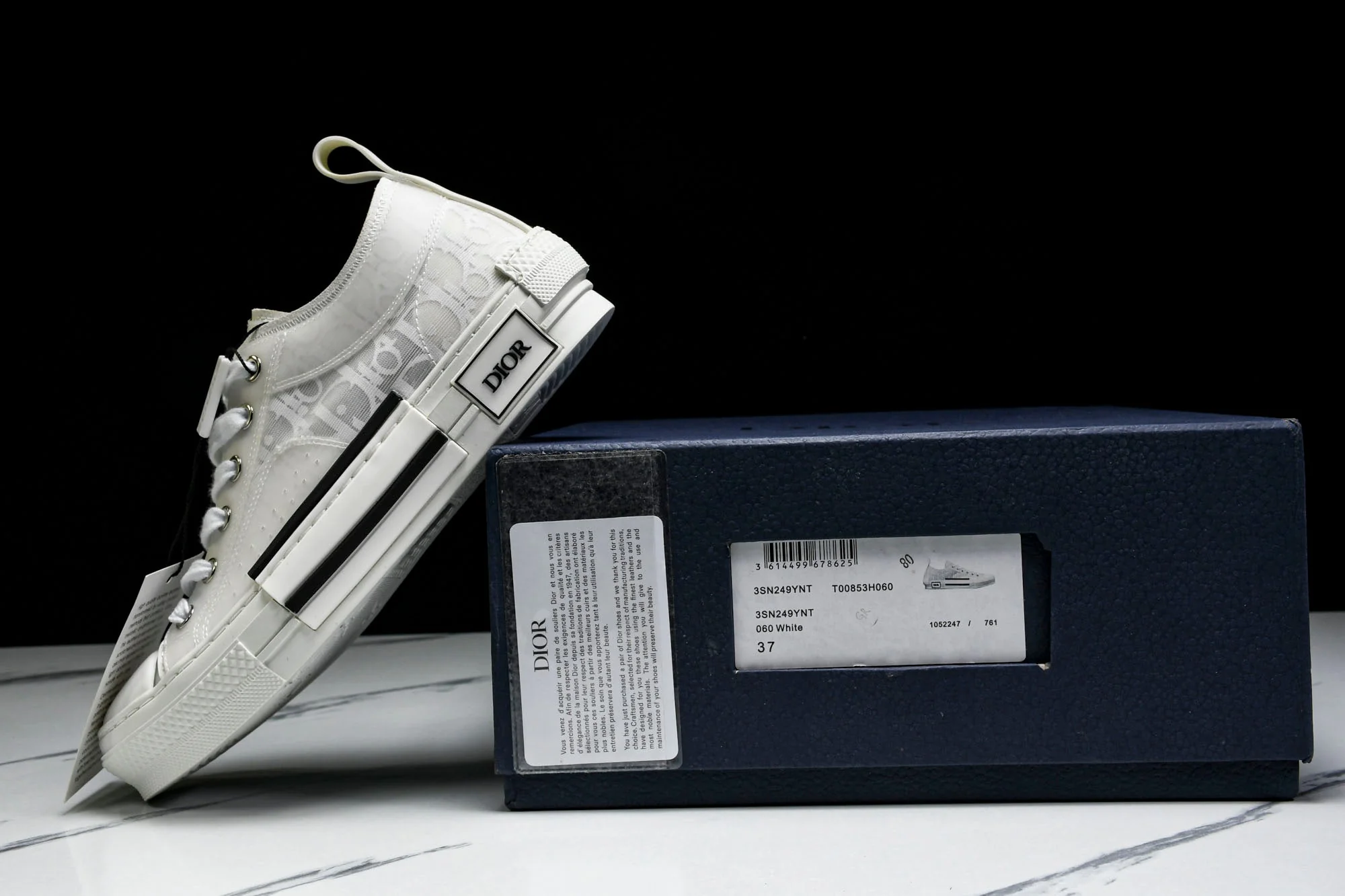 D1or B23 Low 'Oblique White'