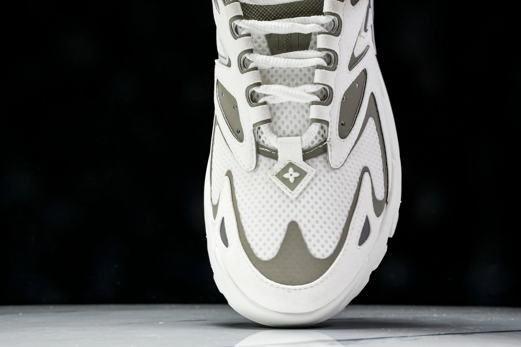 Louis Vuittоп Runner Tatic Sneaker 'White'