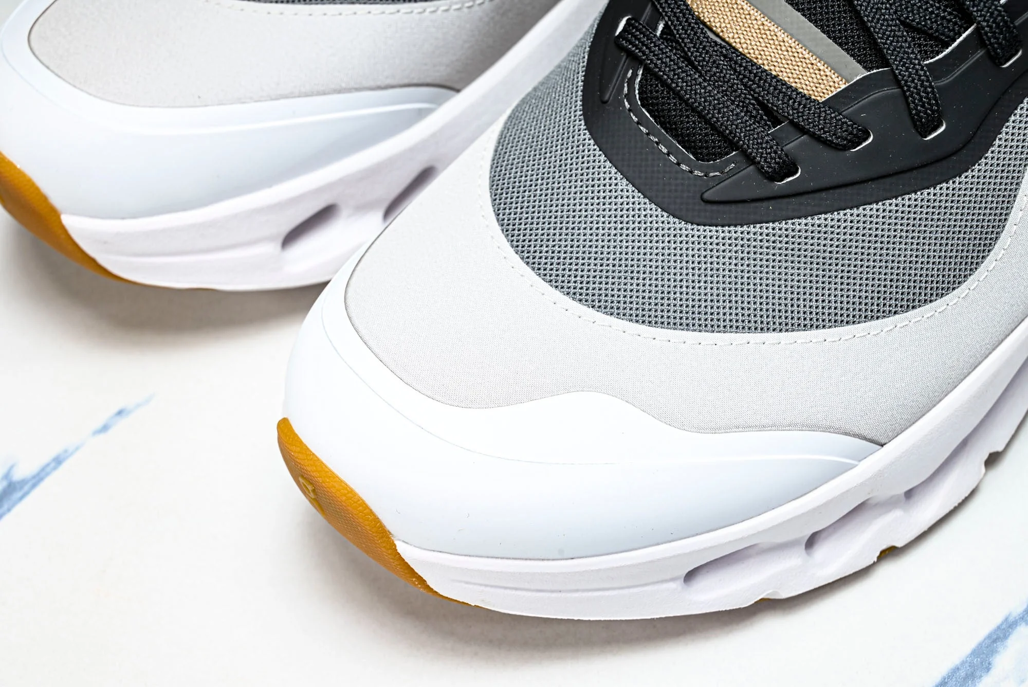 LOEWE × ON Cloudtilt 2.0 'Black White'