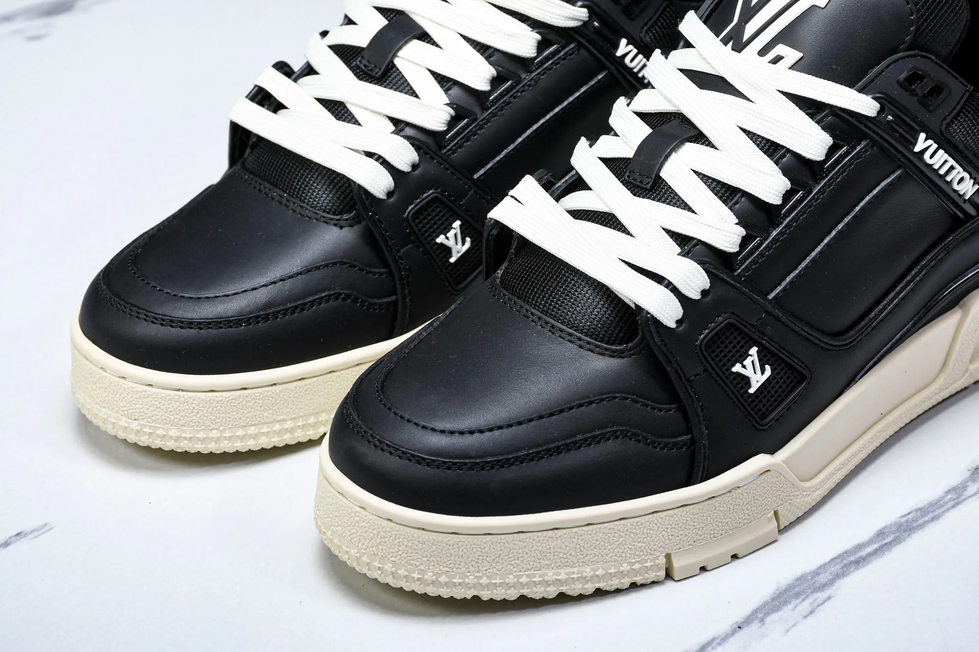 Louis Vuittоп Trainer Low 'Black'