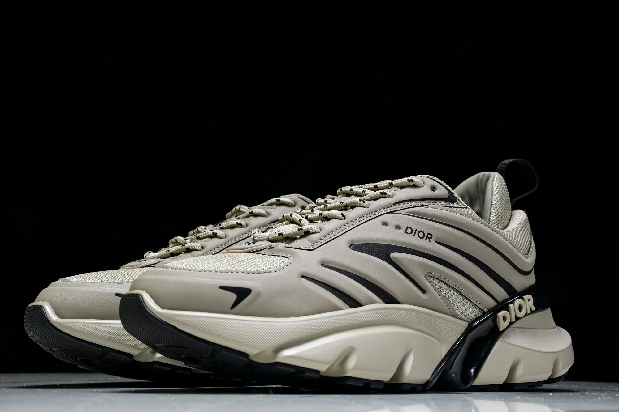 D1or B44 Blade Sneaker 'Beige'