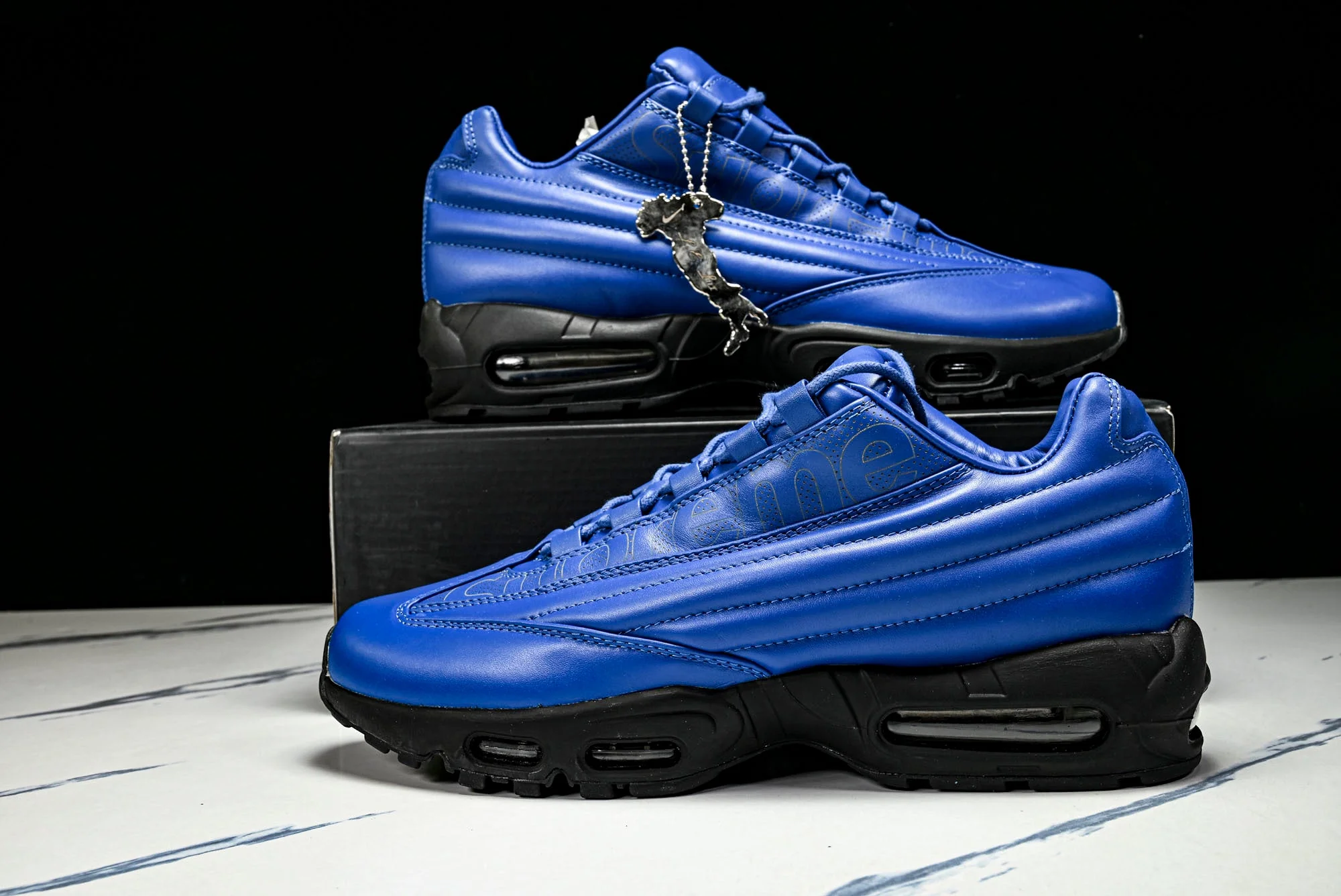 Supreme x AM95 Lux 'Hyper Cobalt'