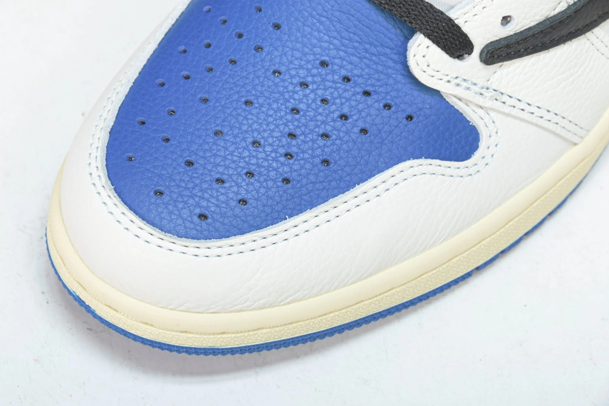 Travis Scott AJ1 Retro High x Fragment 'Military Blue'