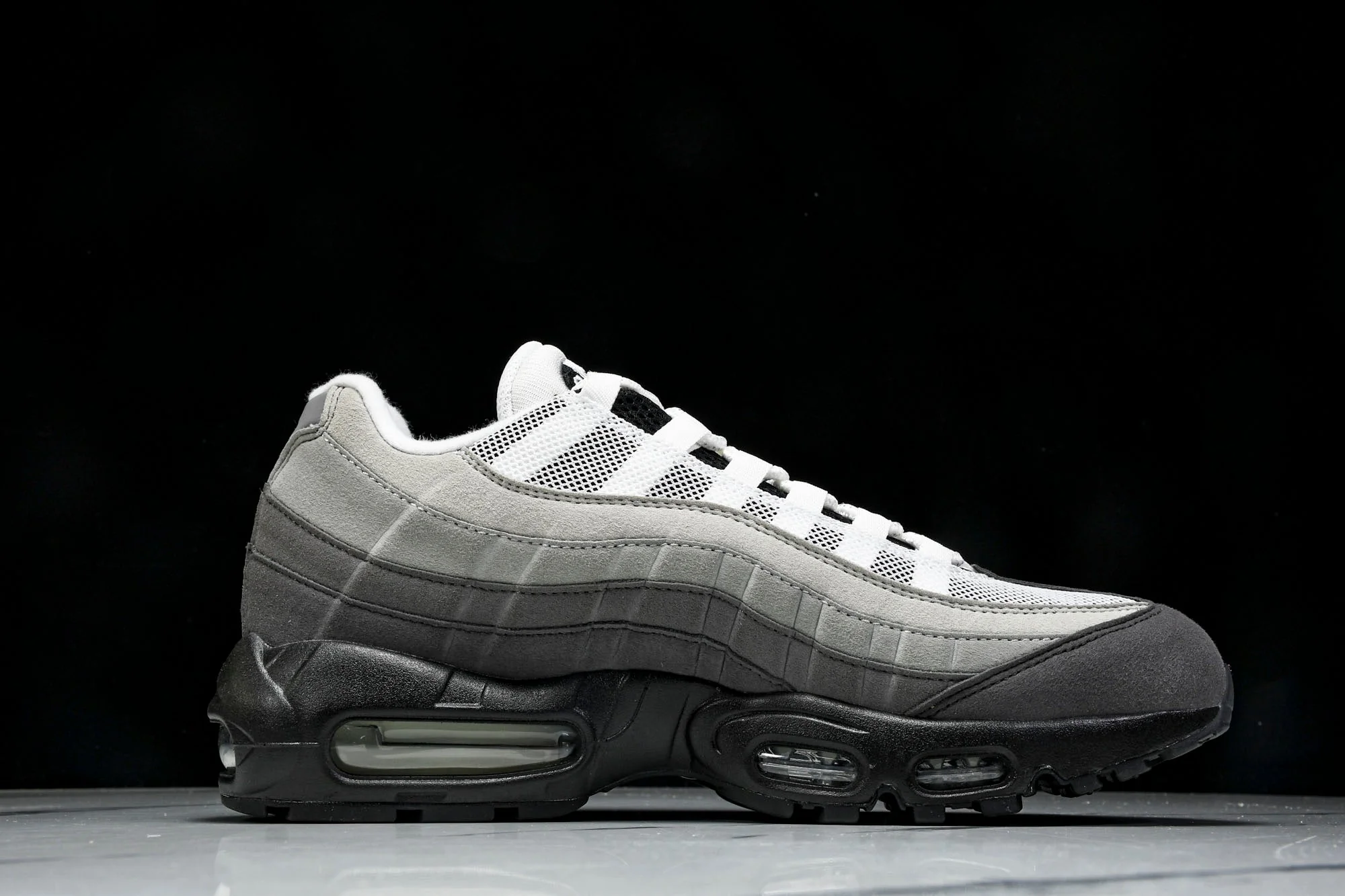 AM95 OG 'Black Anthracite'