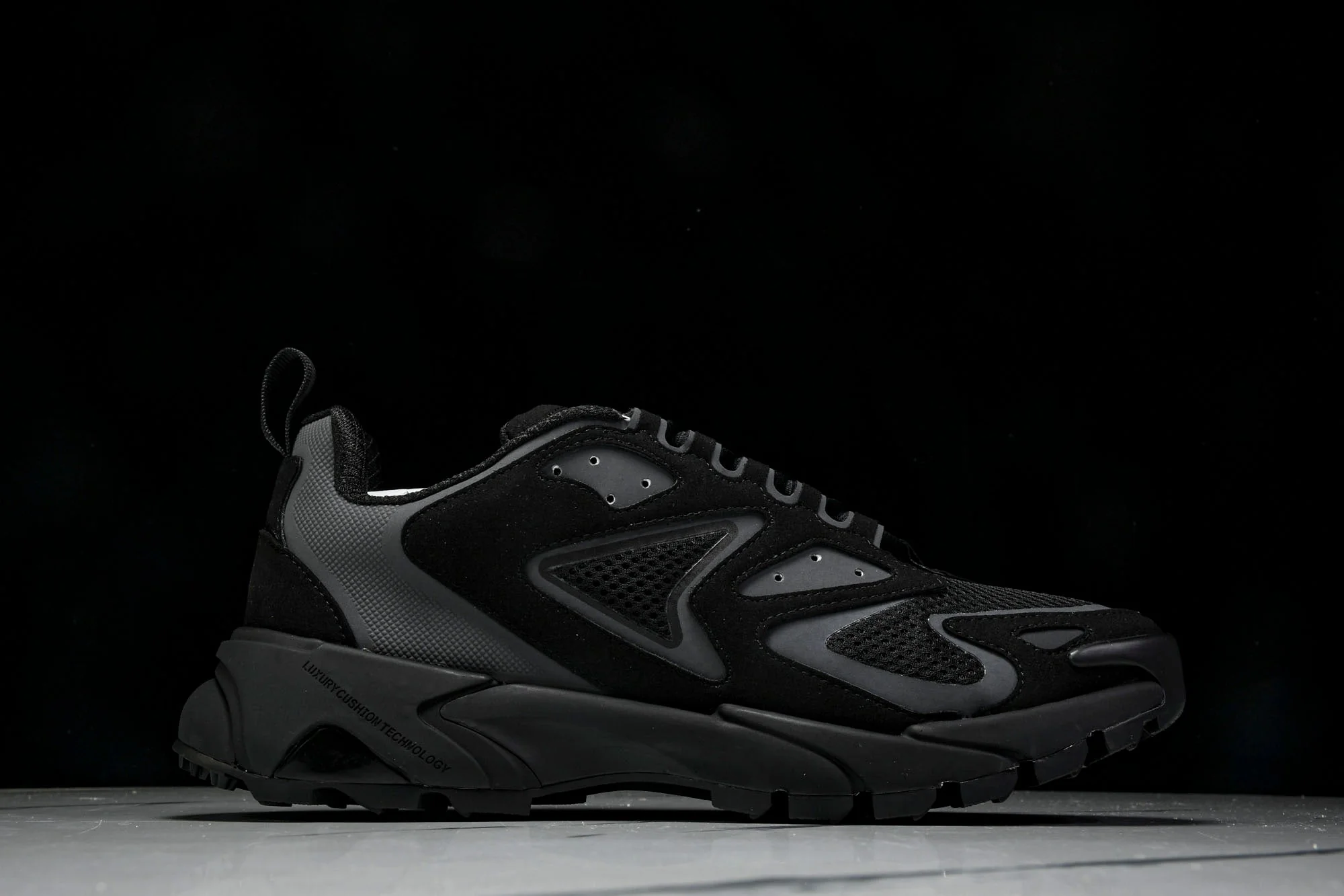 Louis Vuittоп Runner Tatic Sneaker 'Black'