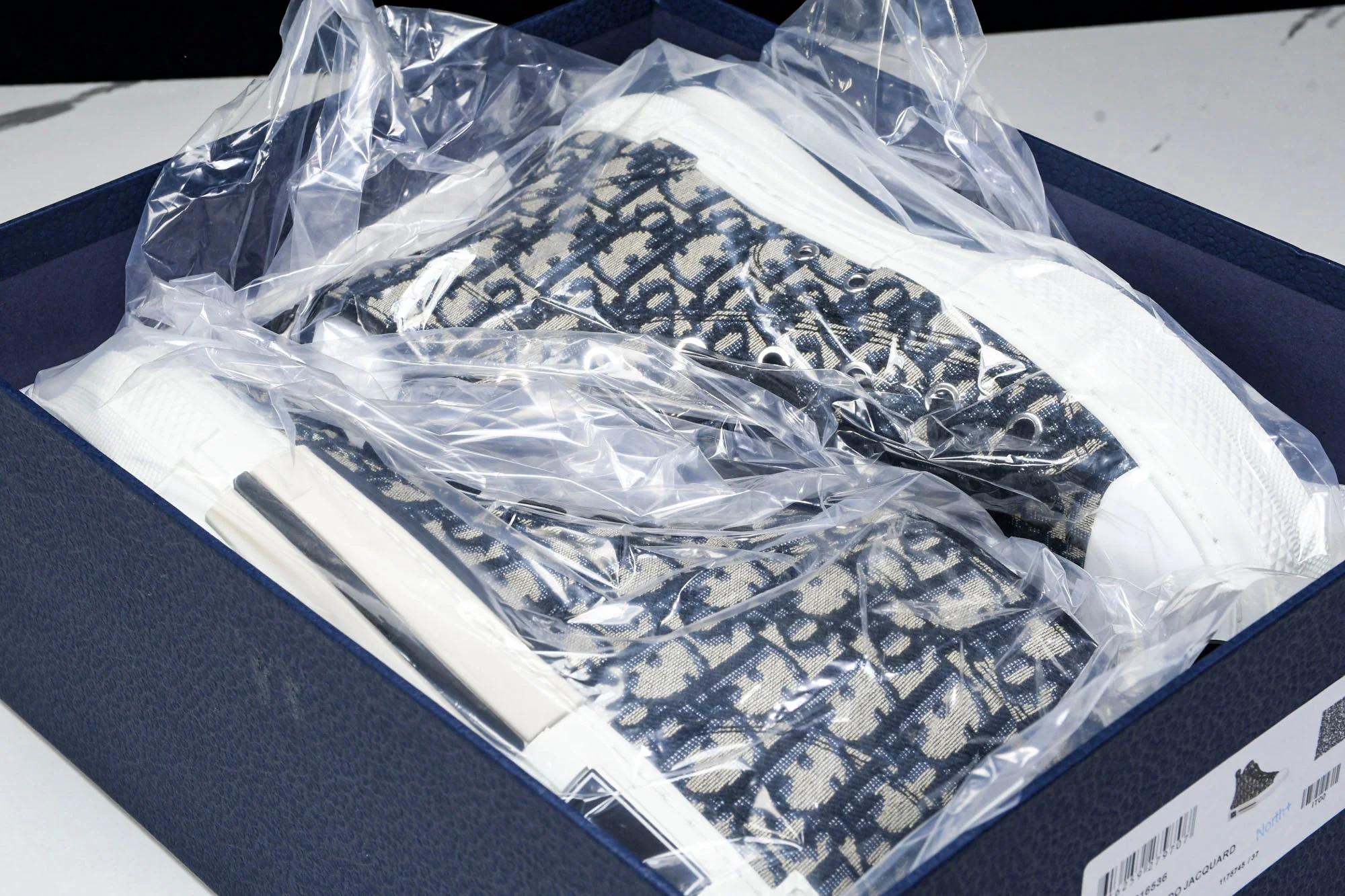 D1or B23 High 'Oblique Jacquard'