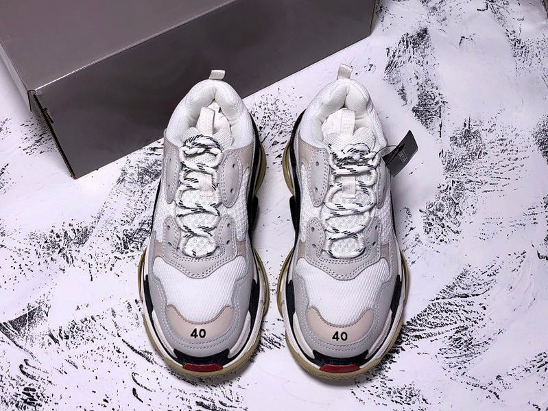 Triple S Sneaker 