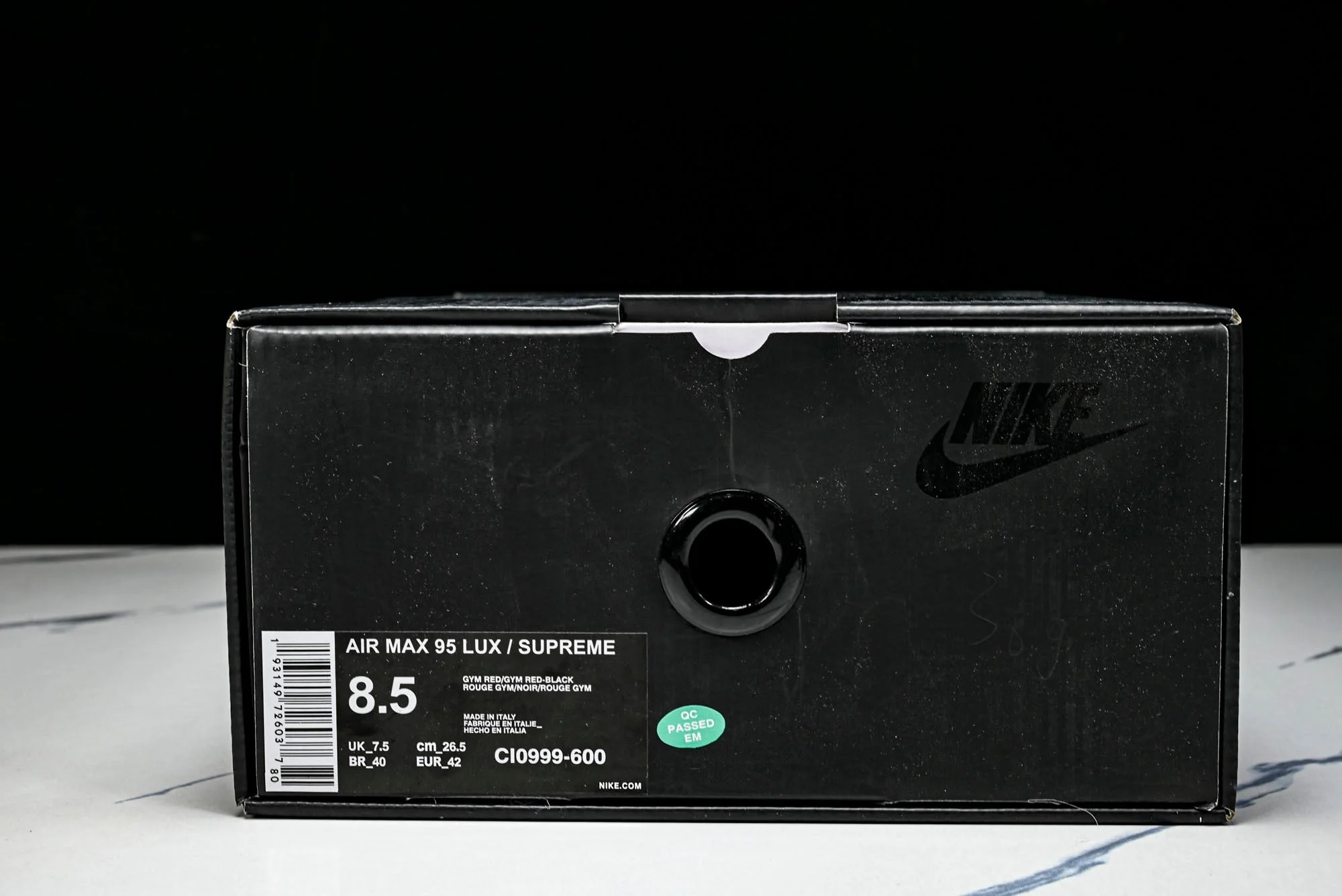 Supreme x AM95 Lux 'Gym Red'