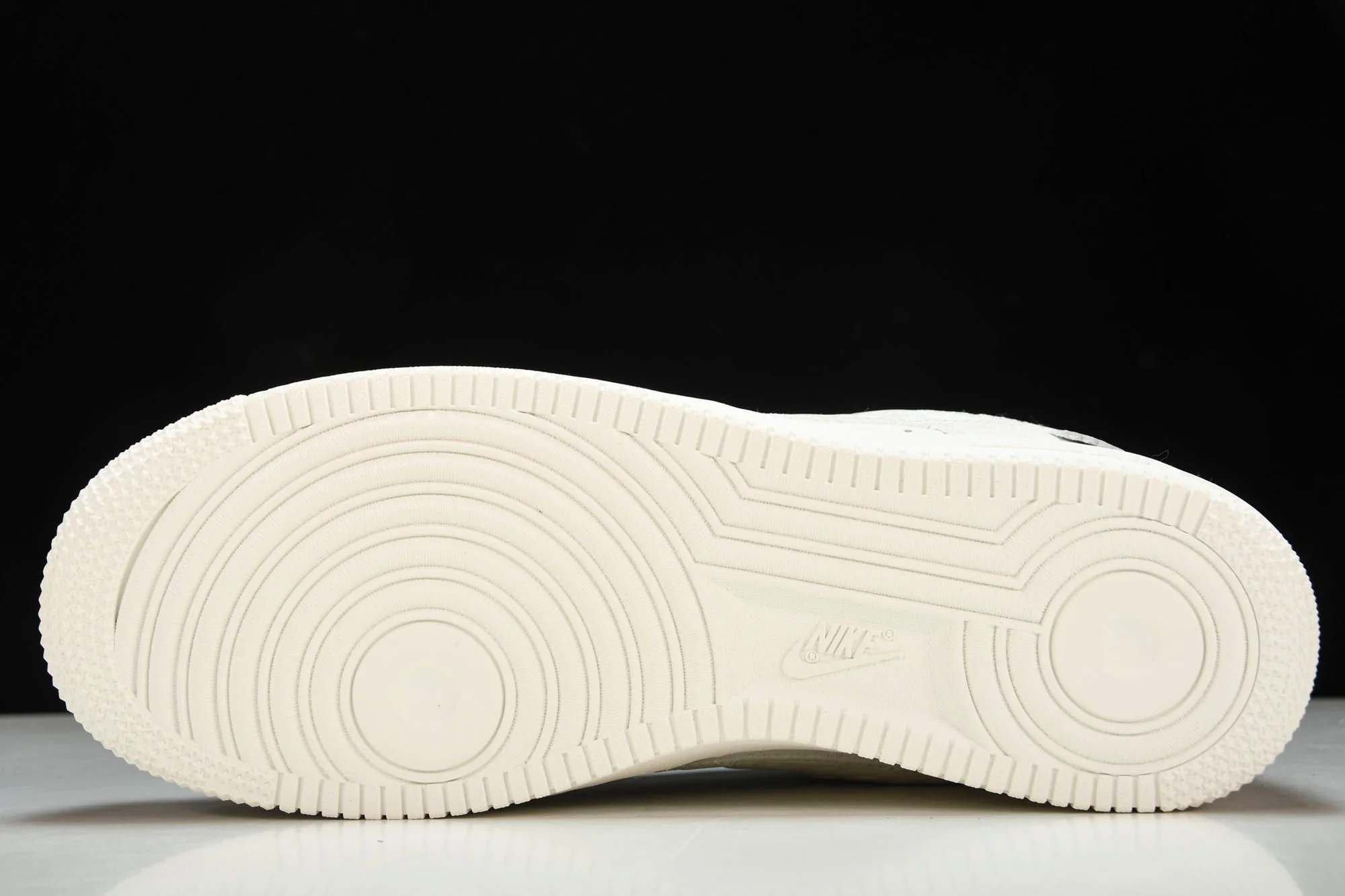 Louis Vuittоп x AF1 by Virgil Abloh 'Triple White'