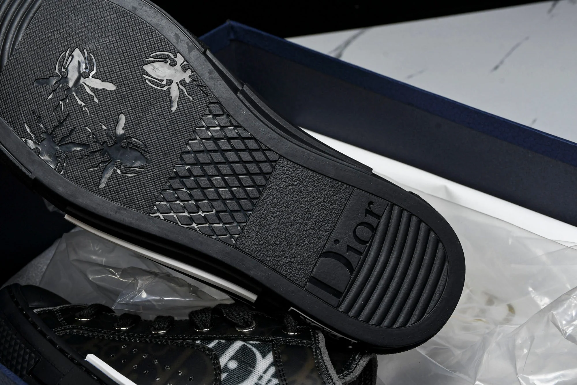 D1or B23 Low 'Oblique Black'