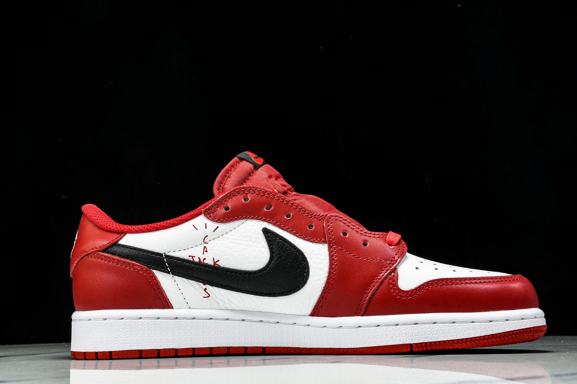 Travis Scott AJ1 Retro Low 'Chicago' (Unreleased)