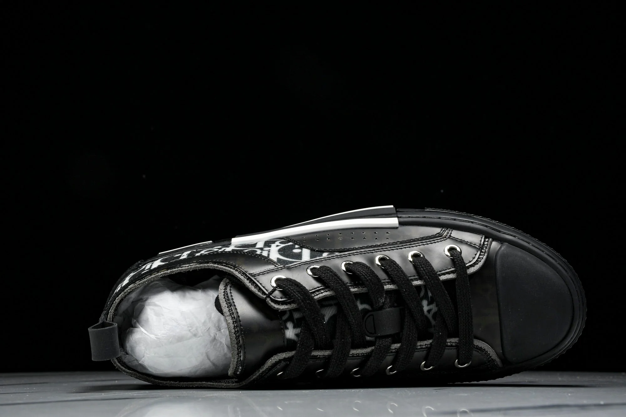 D1or B23 Low 'Oblique Black'