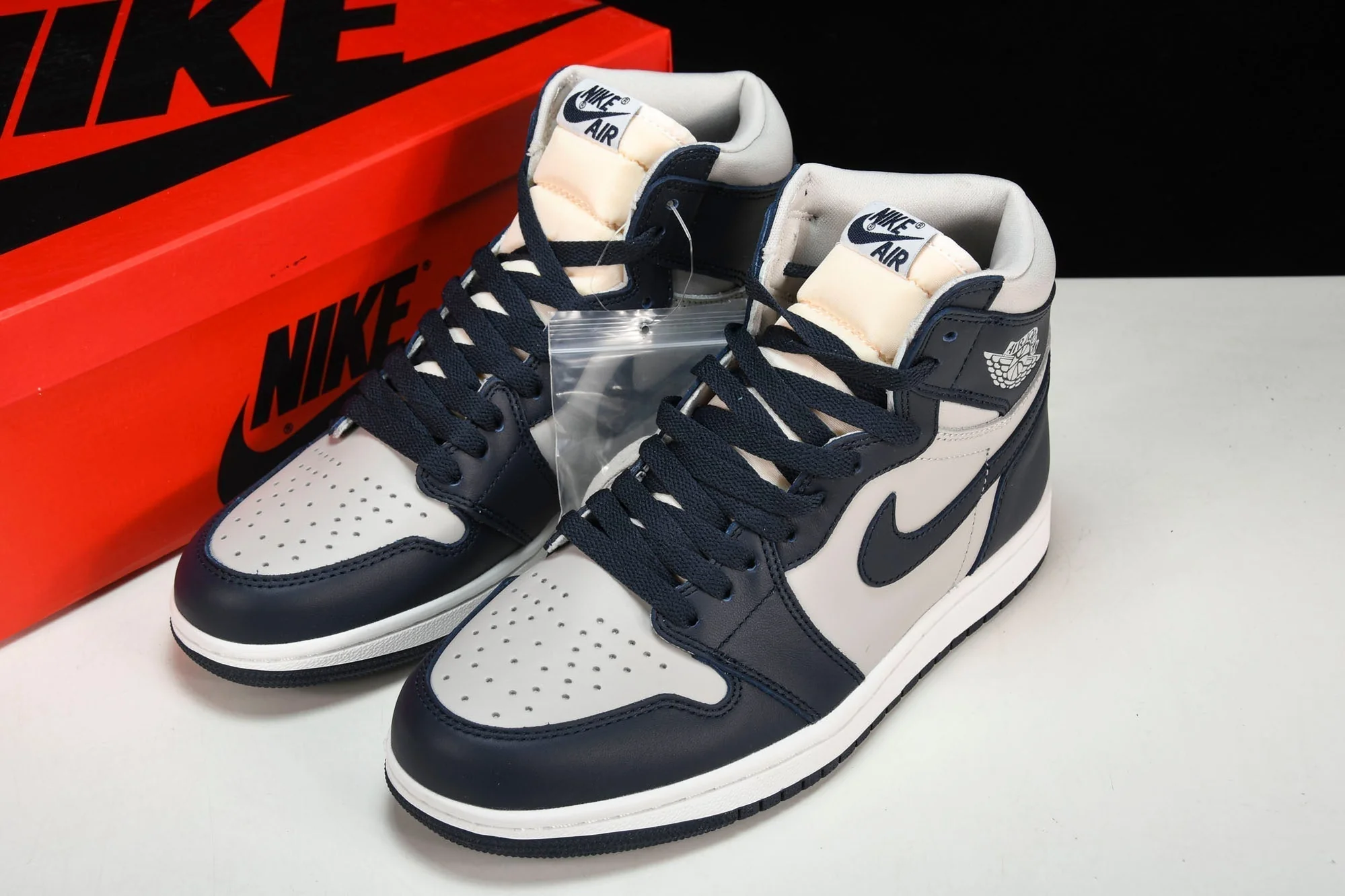 AJ1 Retro High '85 'Georgetown'
