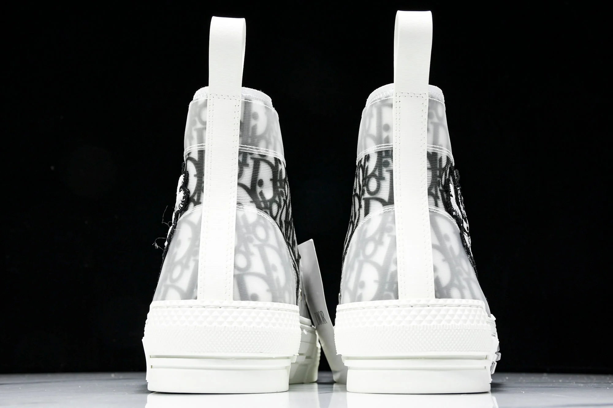 D1or B23 High x Shawn Stussy 'Bee Embroidery Patch'