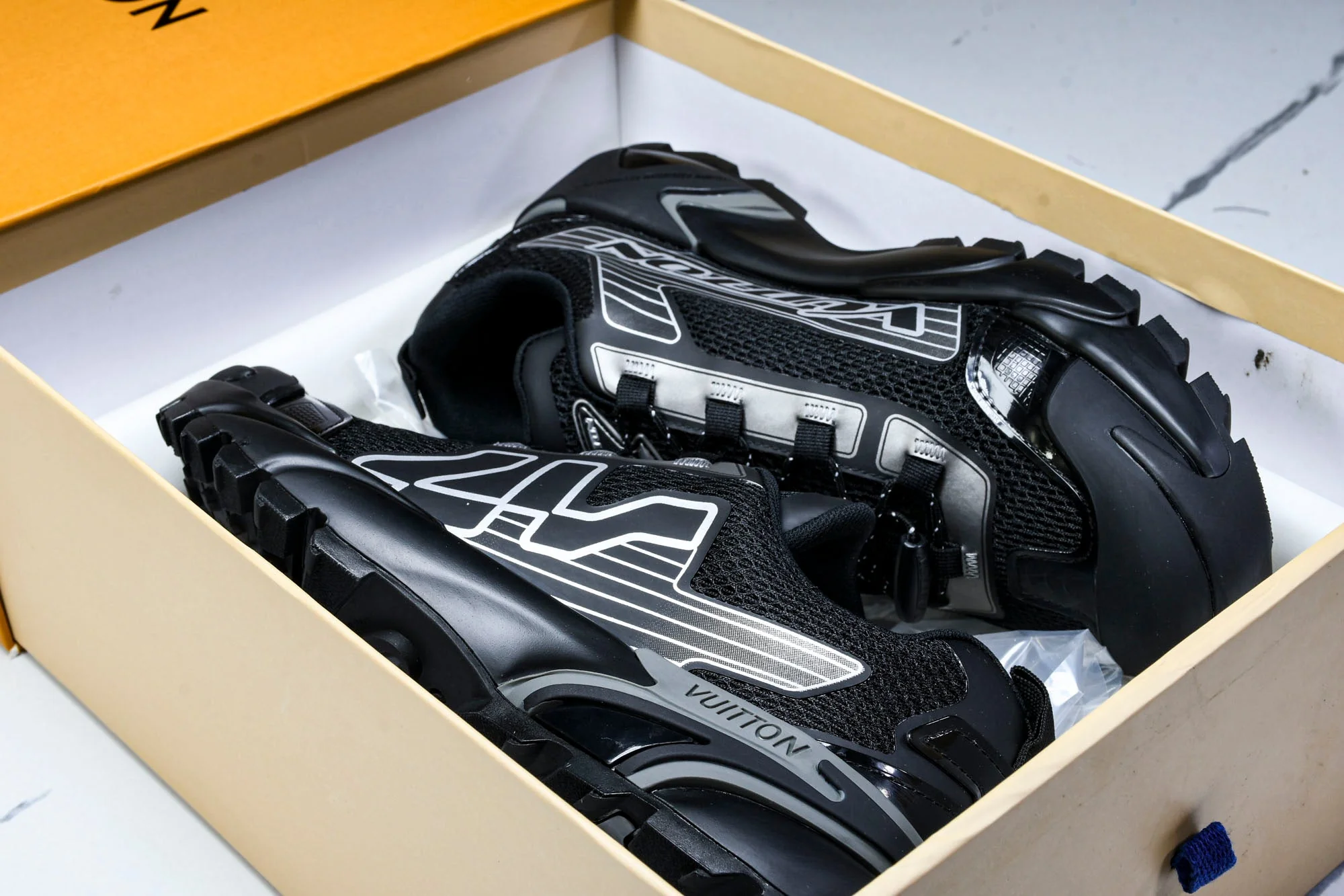 Louis Vuittоп Runner Tatic Sneaker 2.0 'Black'