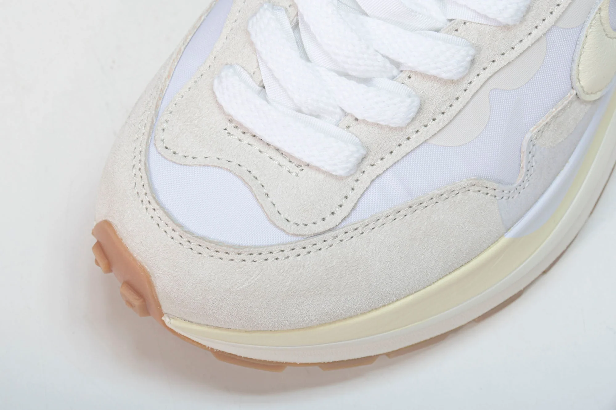 Sacai VaporWaffle 'Sail Gum'