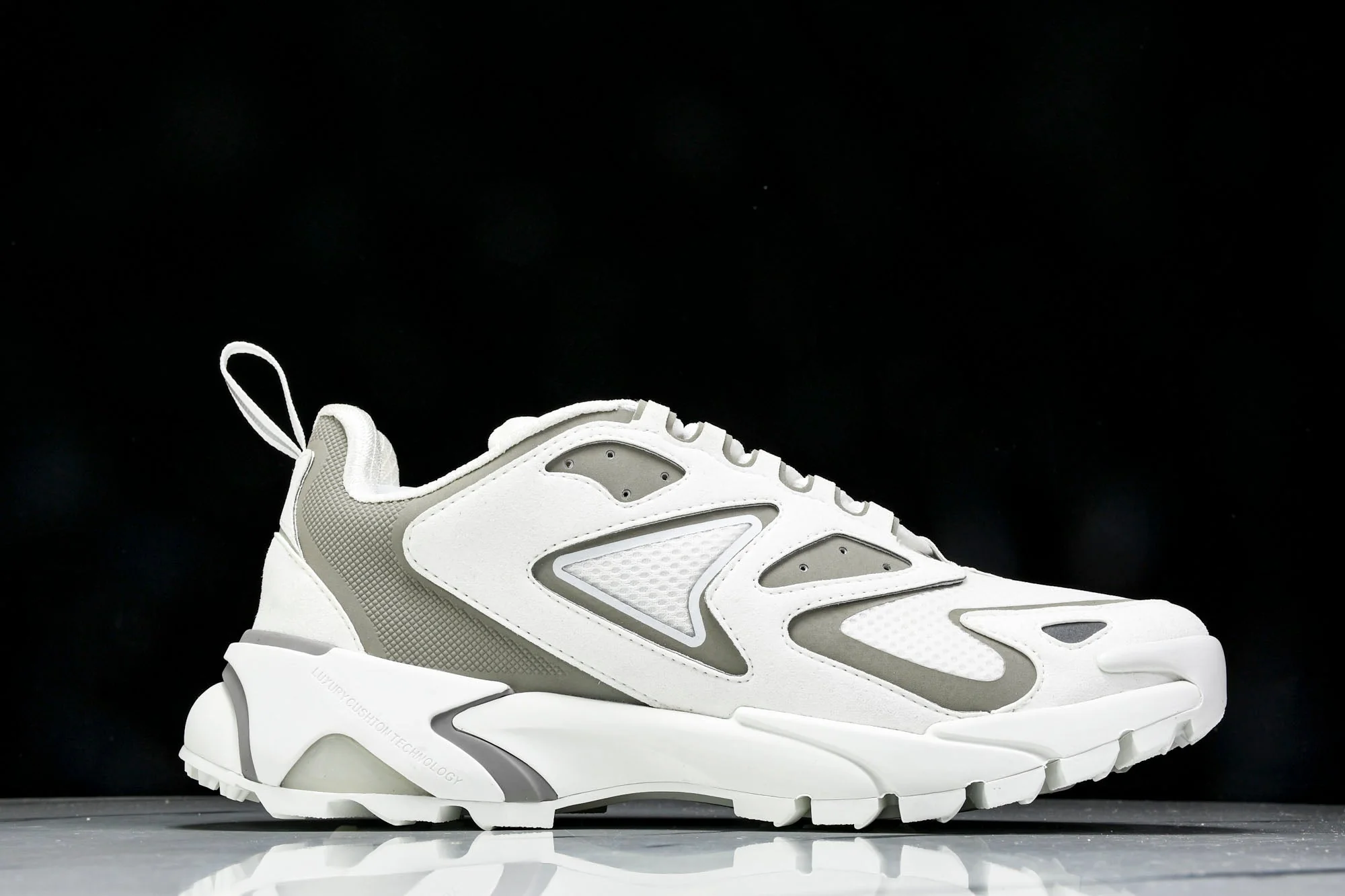 Louis Vuittоп Runner Tatic Sneaker 'White'