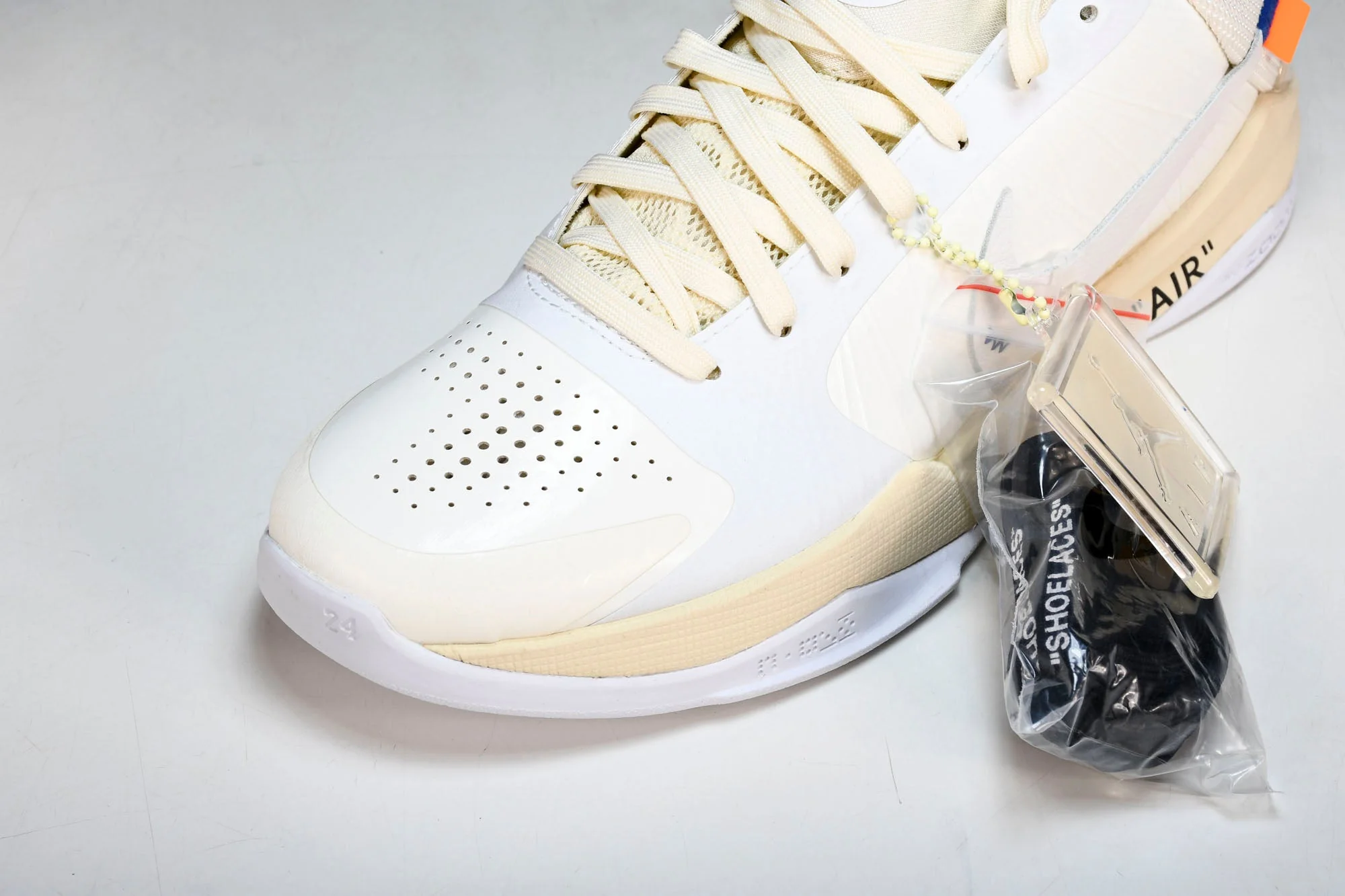 Kobe 5 Protro x Off-White 'White' (Unreleased PE)