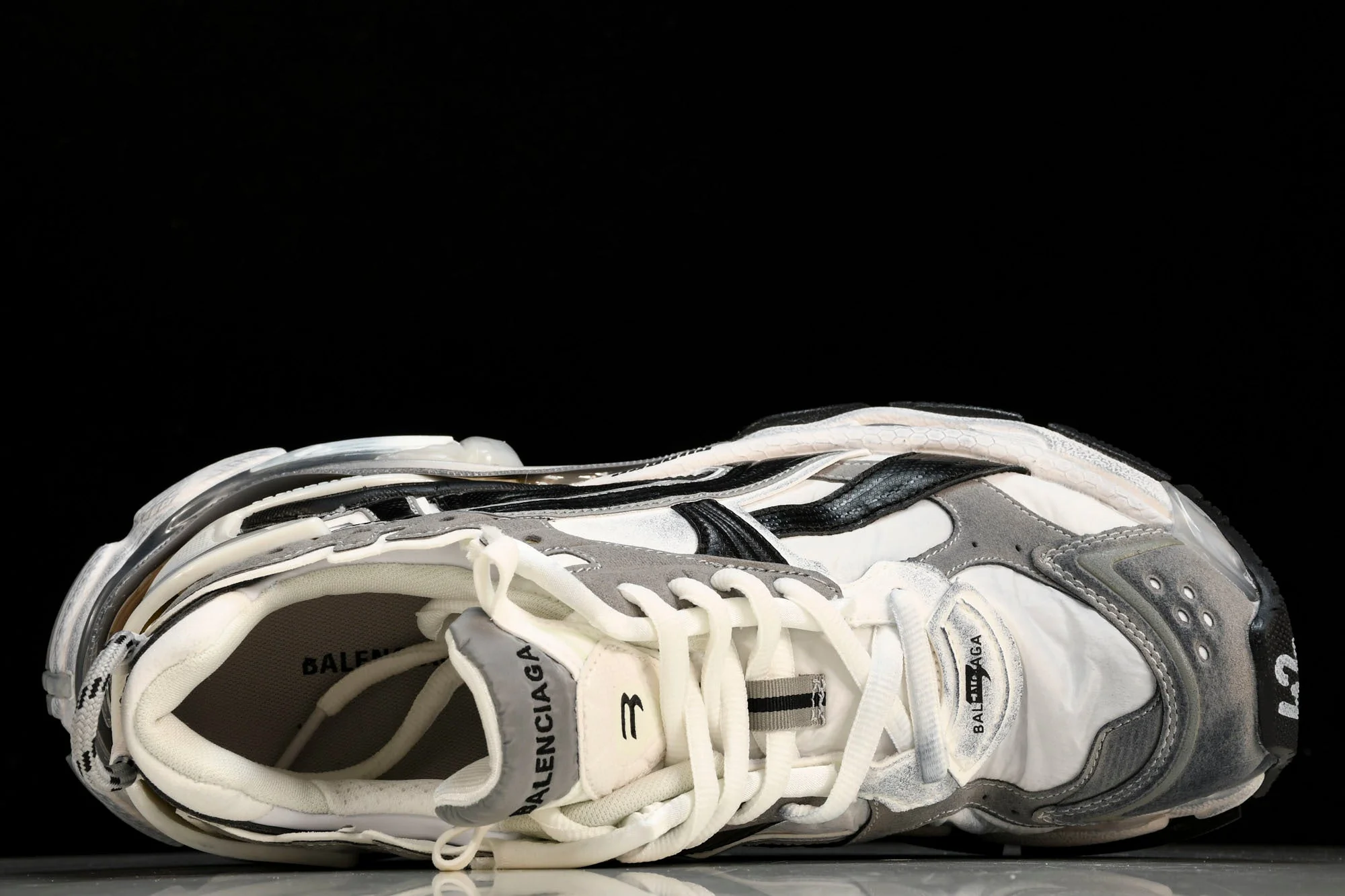 Runner 'White Black Grey'