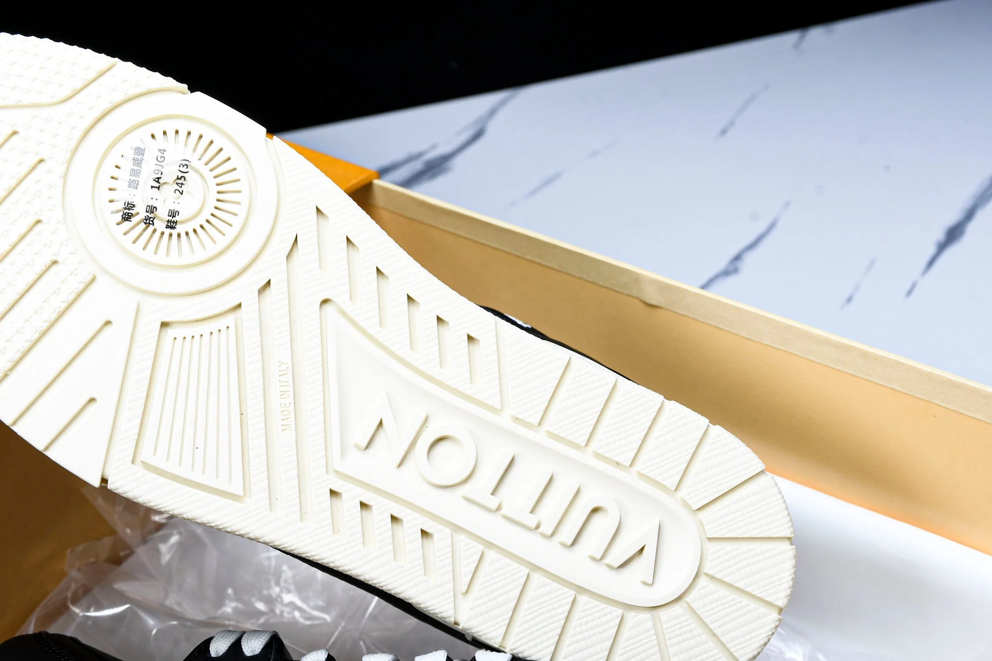 Louis Vuittоп Trainer Low 'Black'