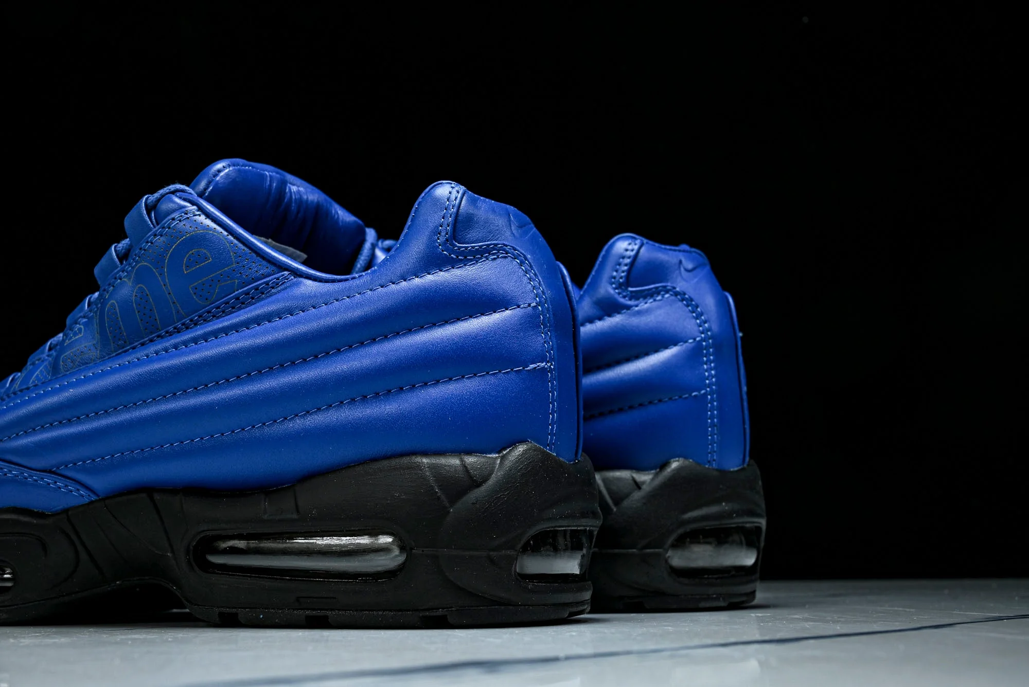 Supreme x AM95 Lux 'Hyper Cobalt'