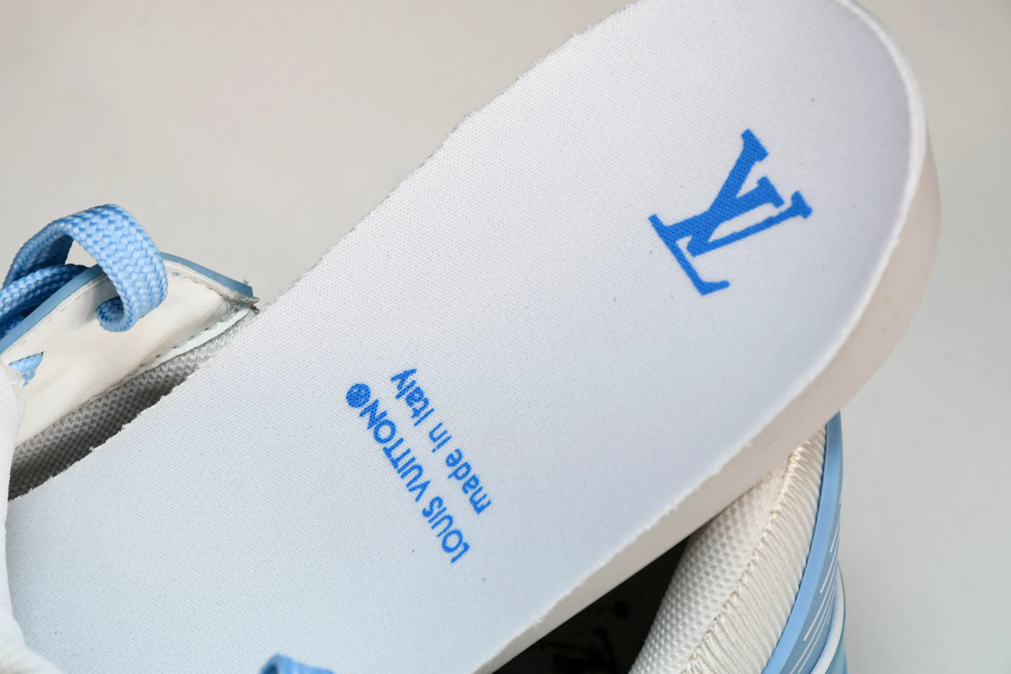 Louis Vuittоп Trainer Low 'White Sky Blue'