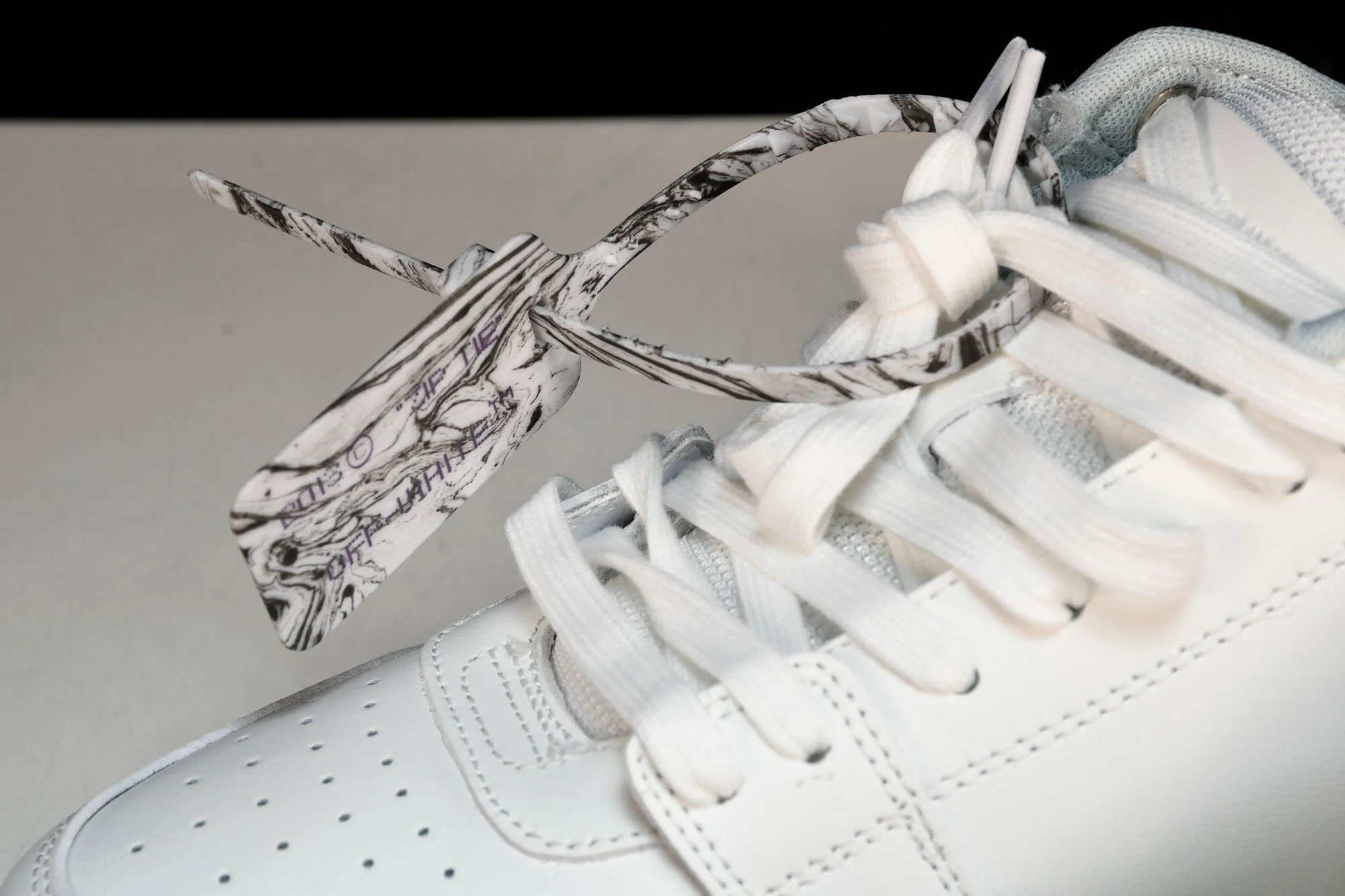 Off-White Out Of Office OOO Low Top 