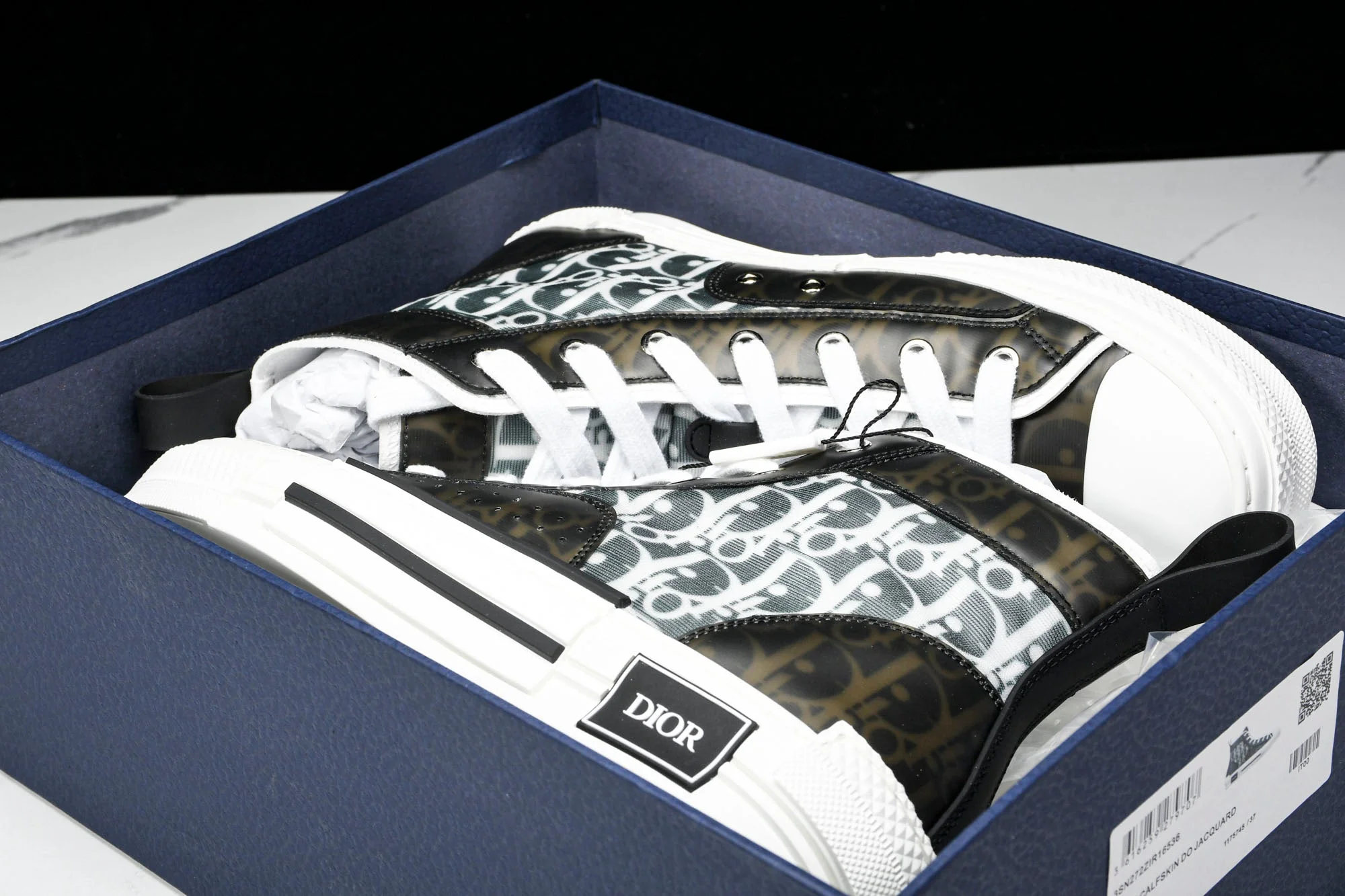 D1or B23 High 'Oblique Black White'