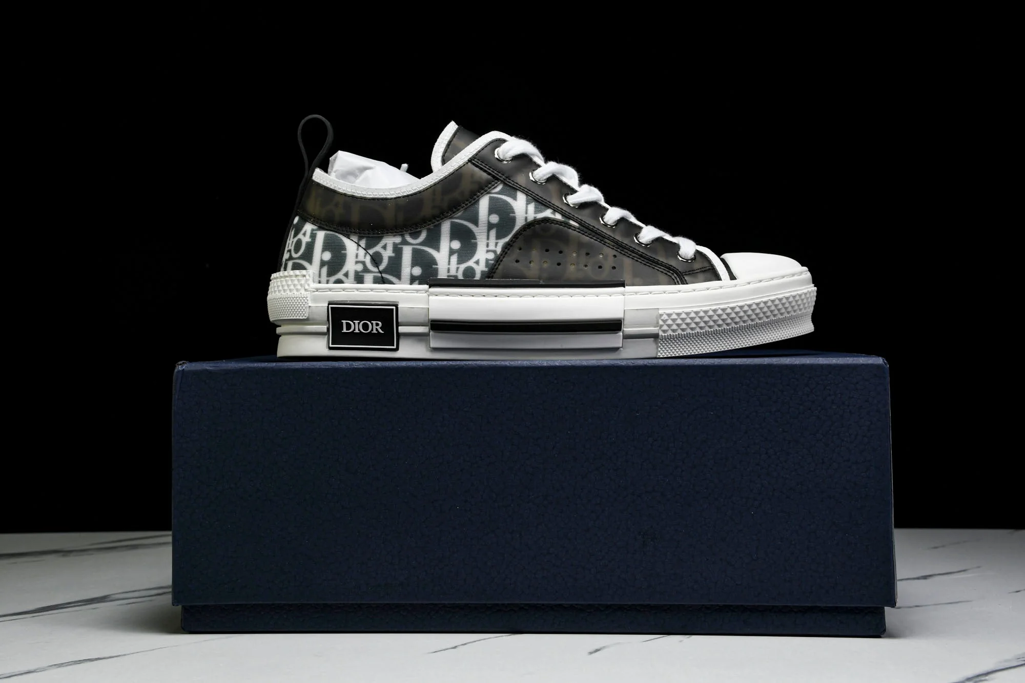 D1or B23 Low 'Oblique Black White'