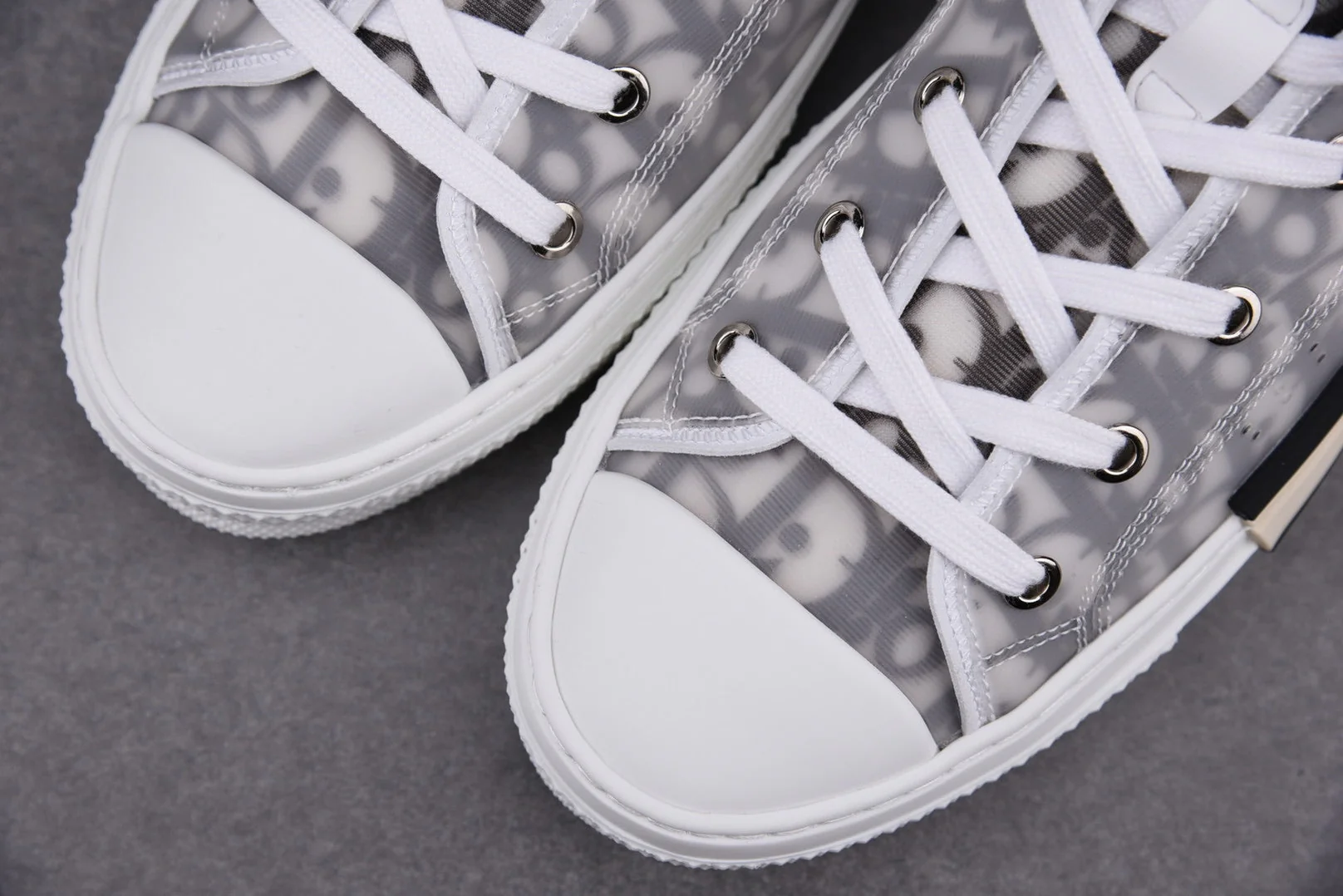 D1or B23 High 'Oblique'