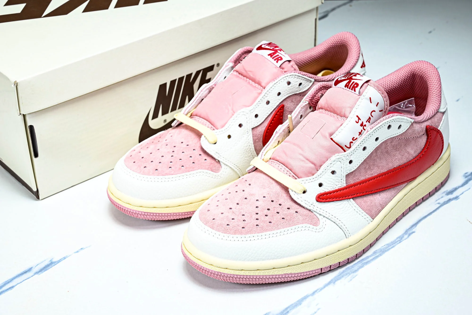 Travis Scott AJ1 Retro Low OG 'Tropical Pink'