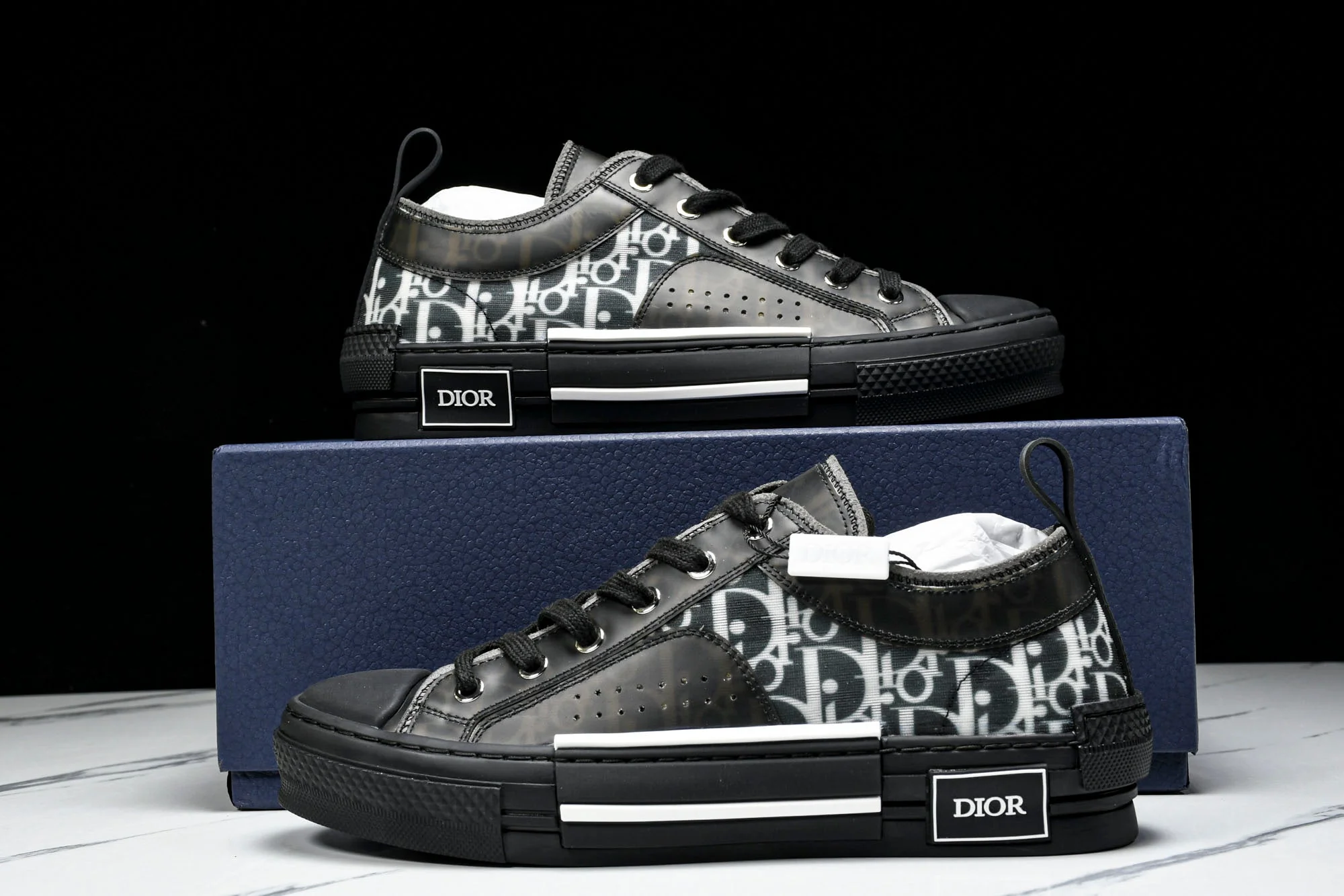 D1or B23 Low 'Oblique Black'