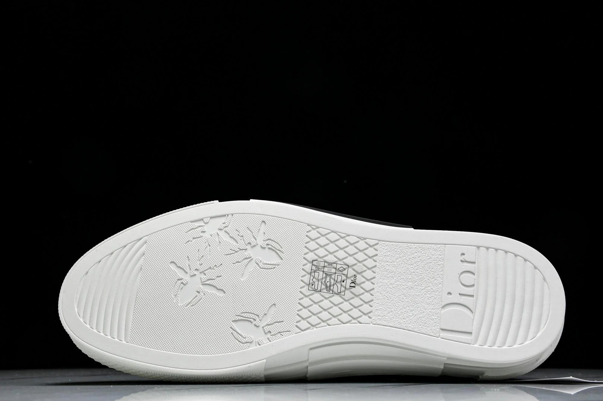 D1or B23 Low 'Oblique Black White'