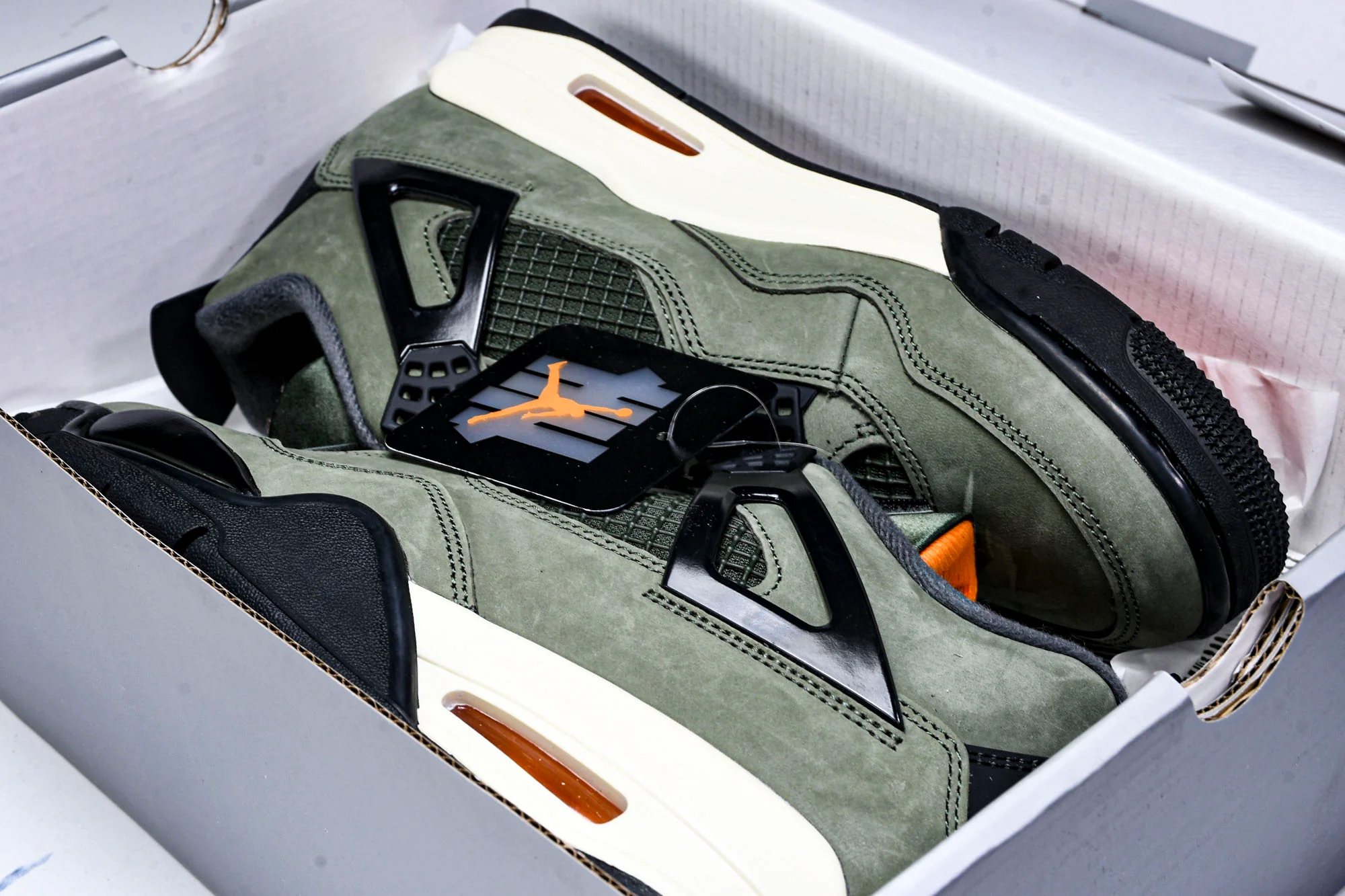 AJ4 Retro x Undefeated (2025 Version) 'UNDFTD'