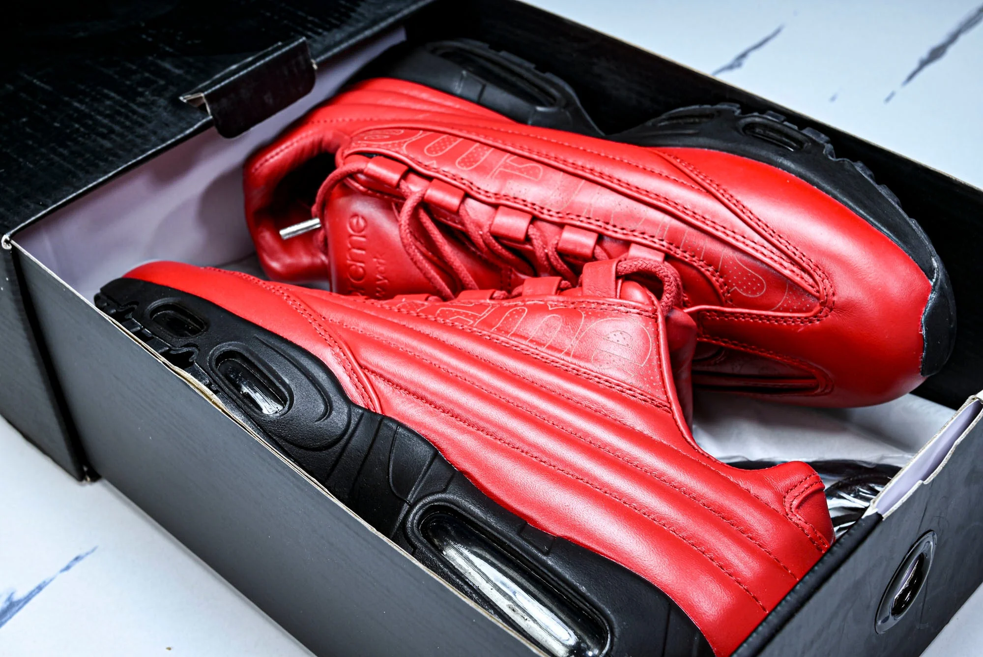 Supreme x AM95 Lux 'Gym Red'