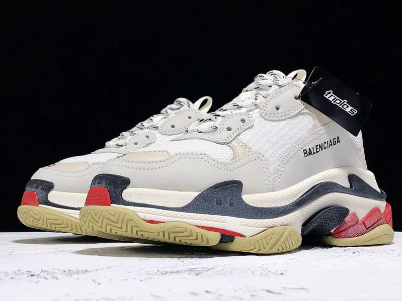 Triple S Sneaker 