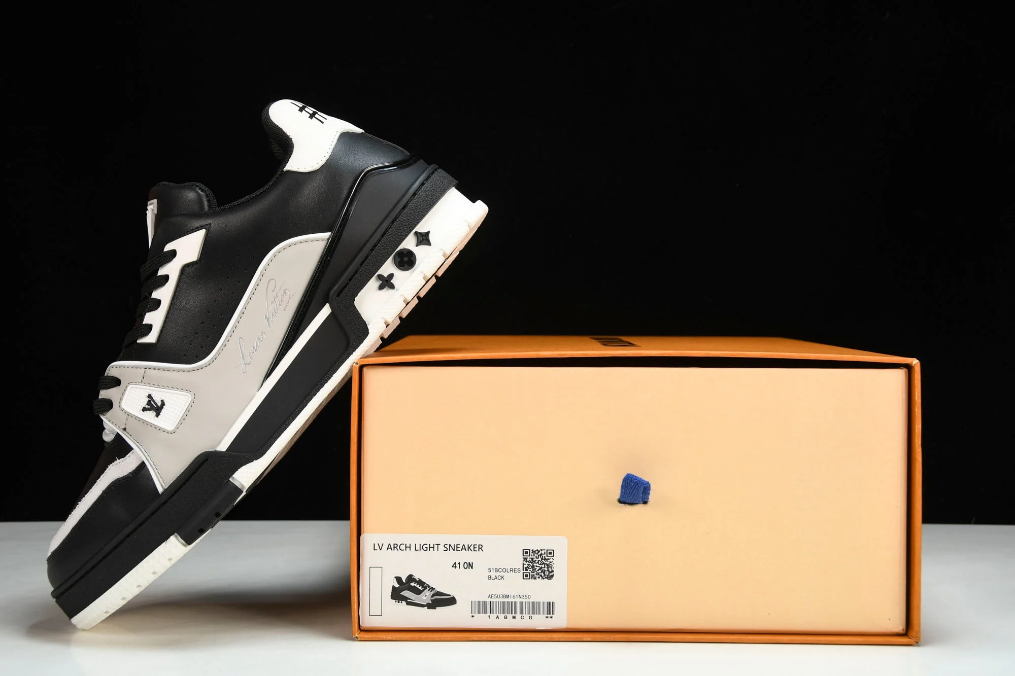 Louis Vuittоп Trainer Low 'Black Grey White'