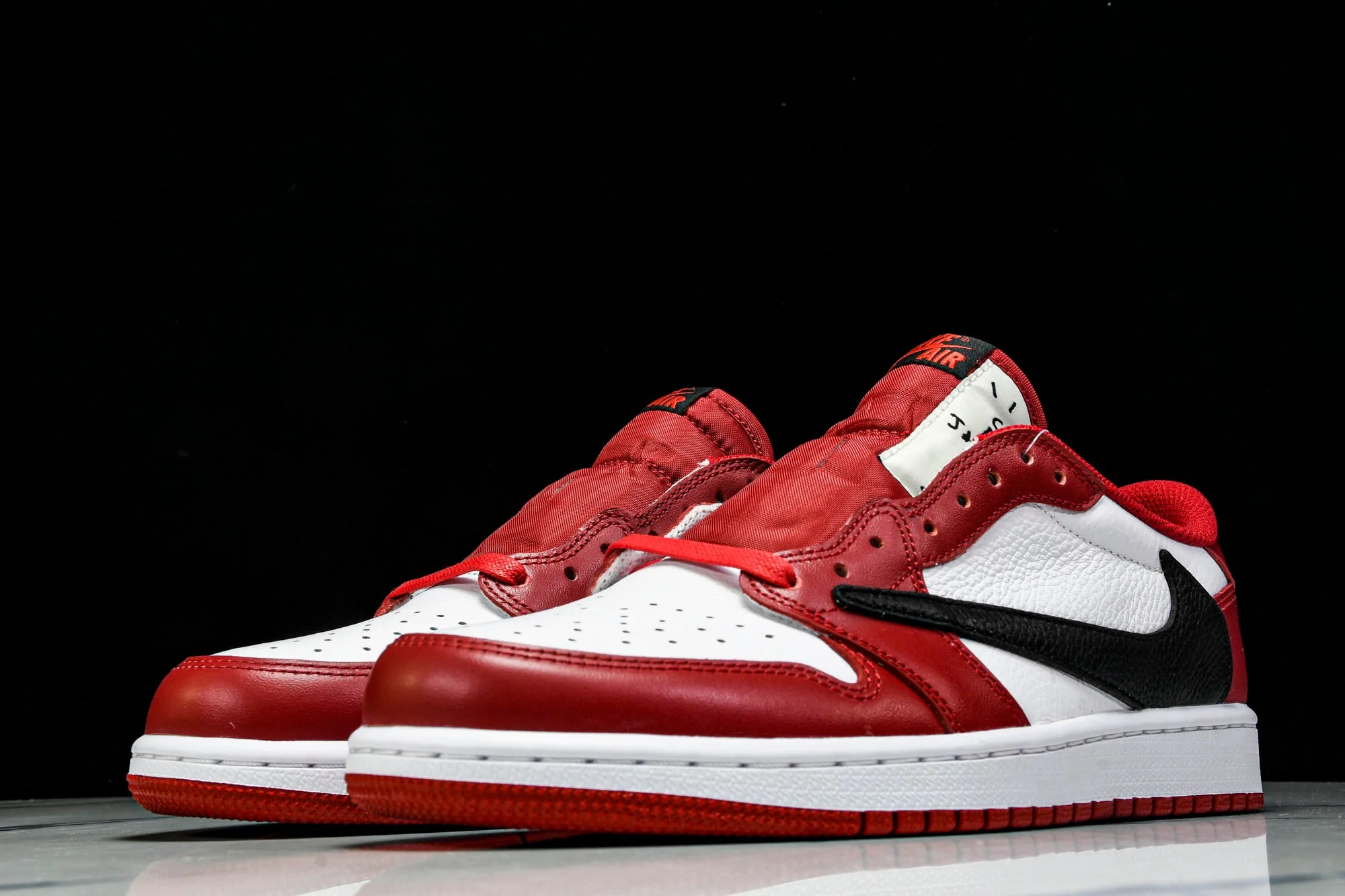 Travis Scott AJ1 Retro Low 'Chicago' (Unreleased)