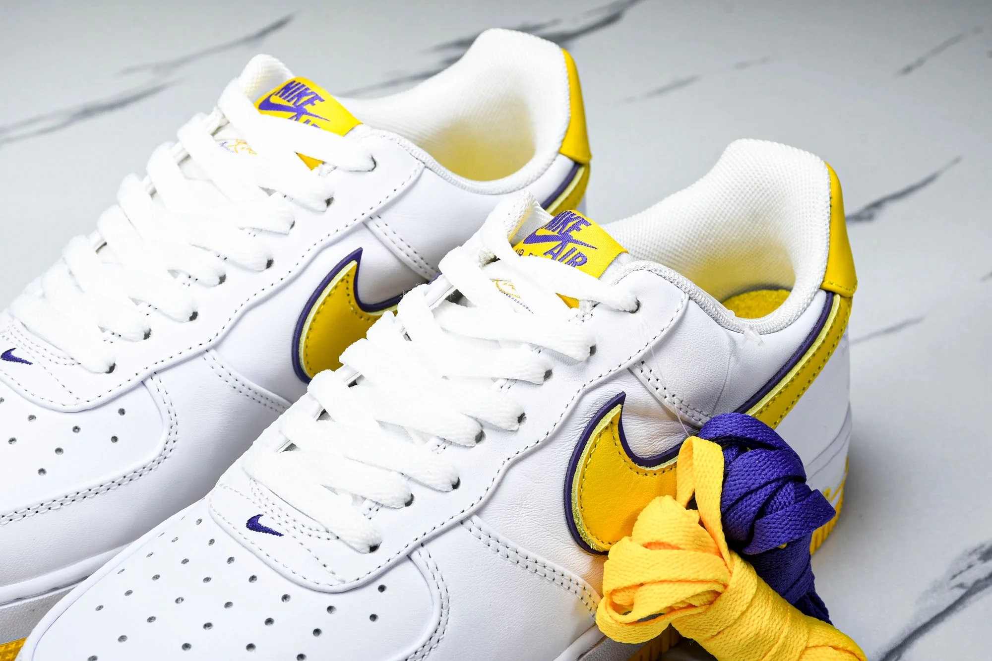 AF1 Kobe Bryant 'Lakers Home White'