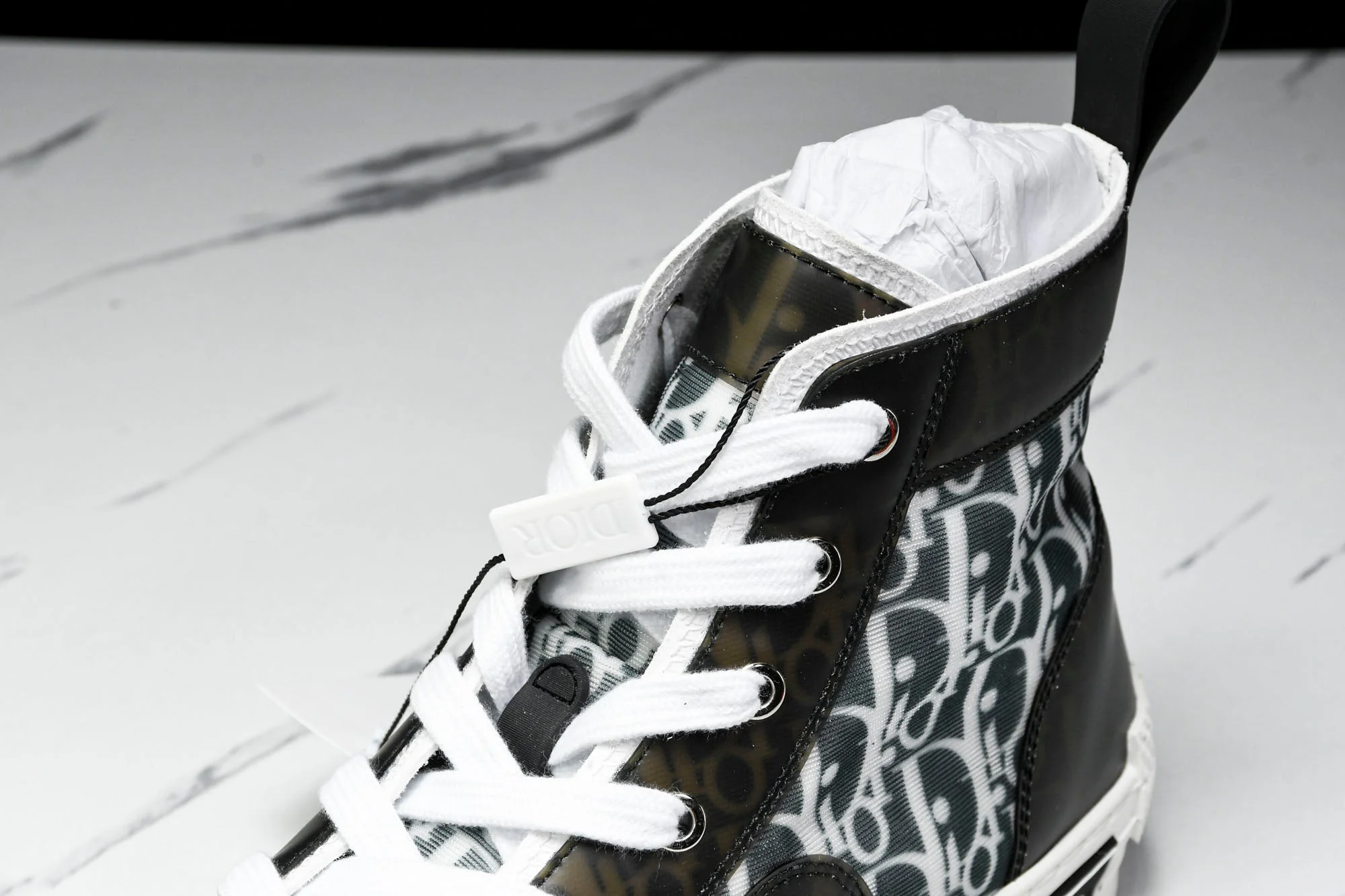 D1or B23 High 'Oblique Black White'