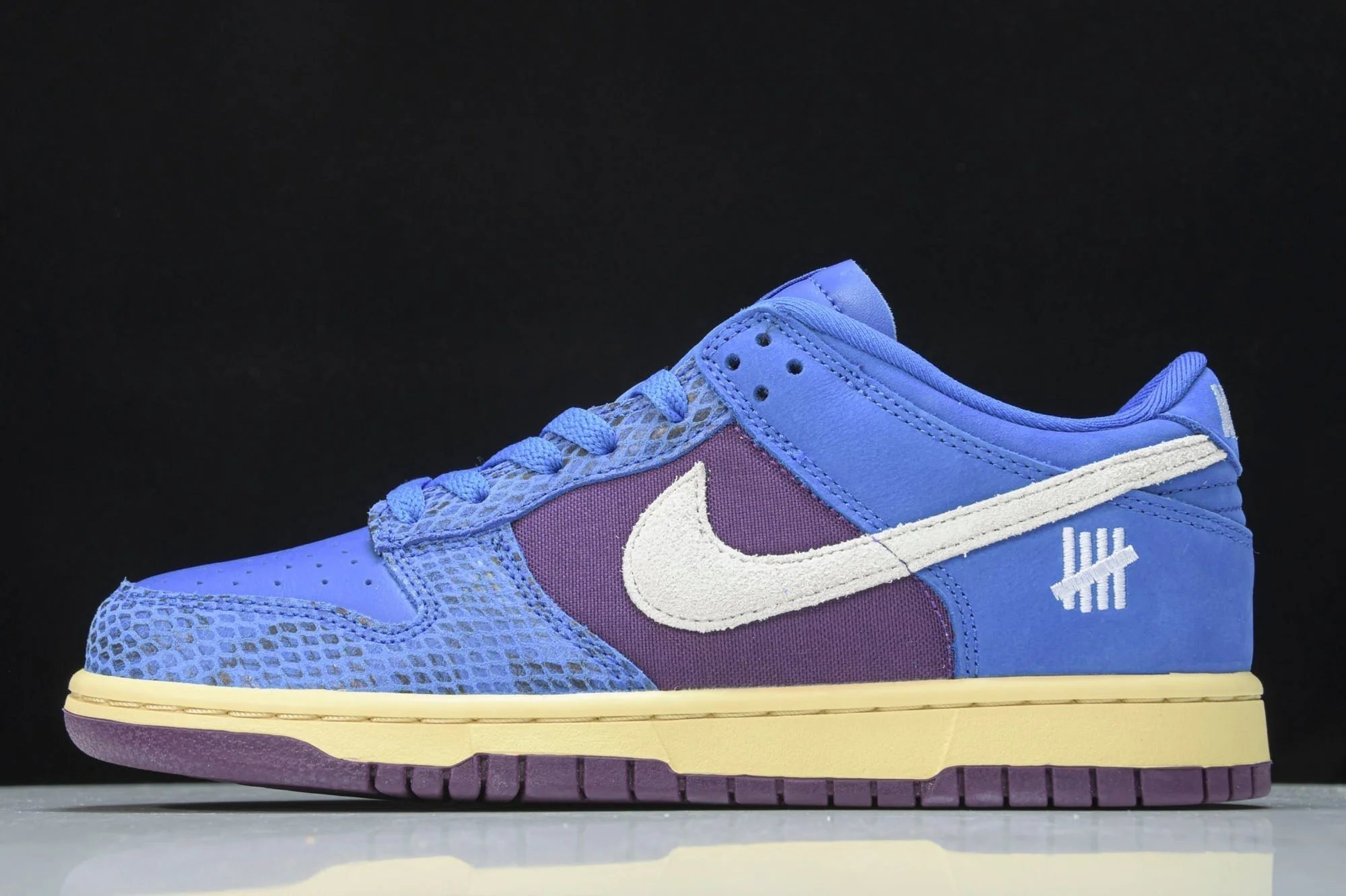 Dnk Low 'Undefeated 5 On It'