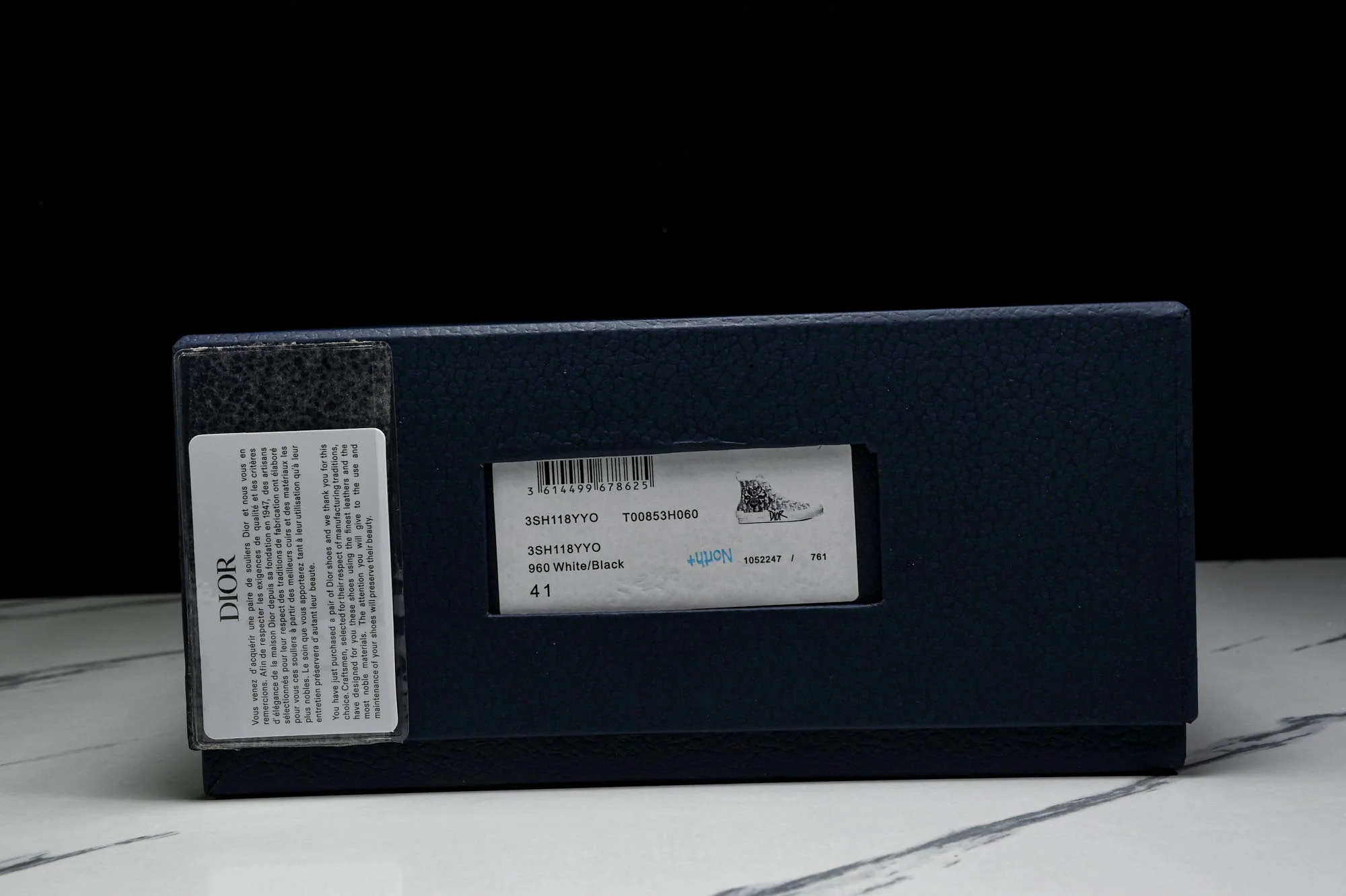 D1or B23 High x Shawn Stussy 'Bee Embroidery Patch'