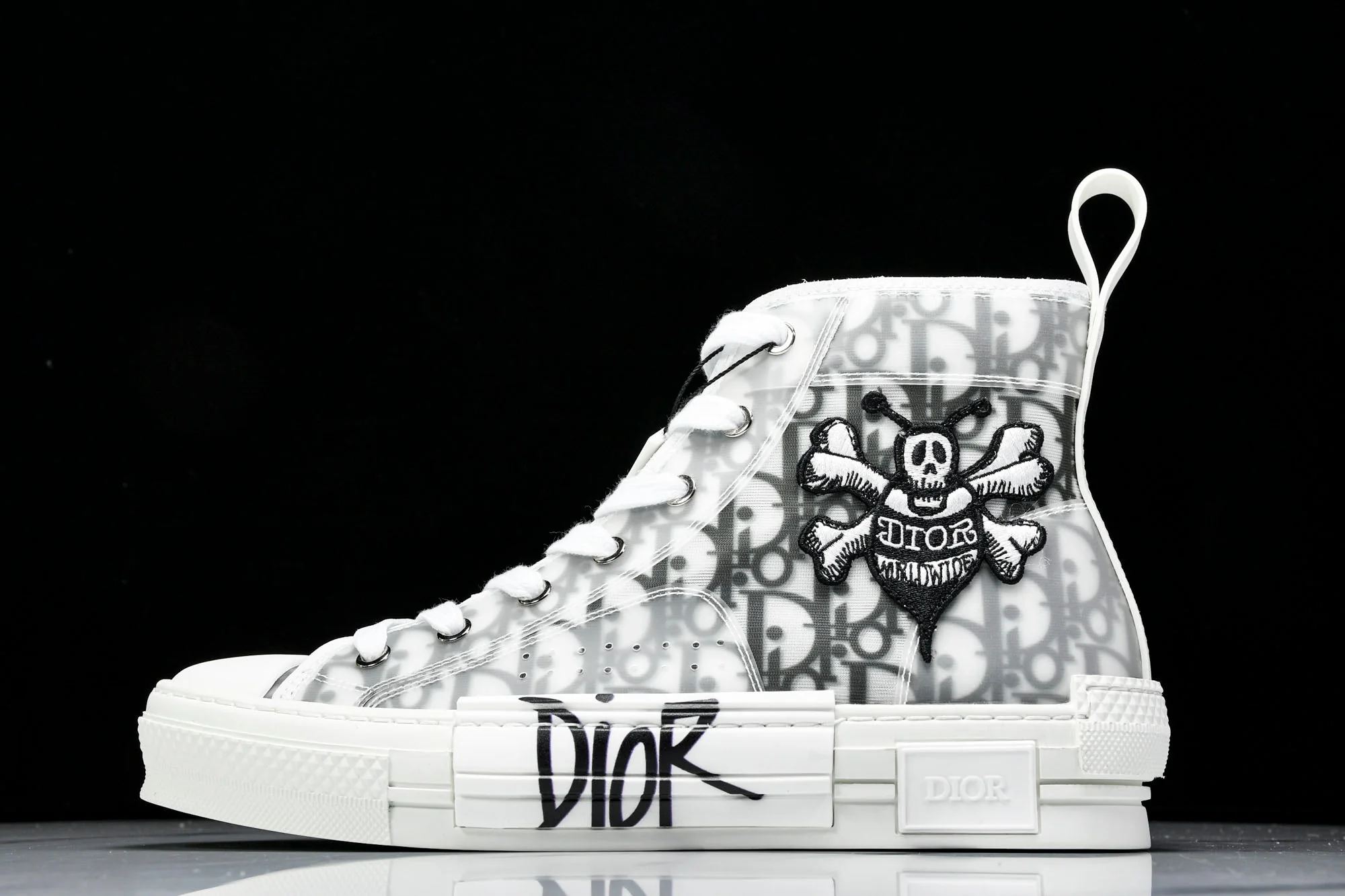 D1or B23 High x Shawn Stussy 'Bee Embroidery Patch'