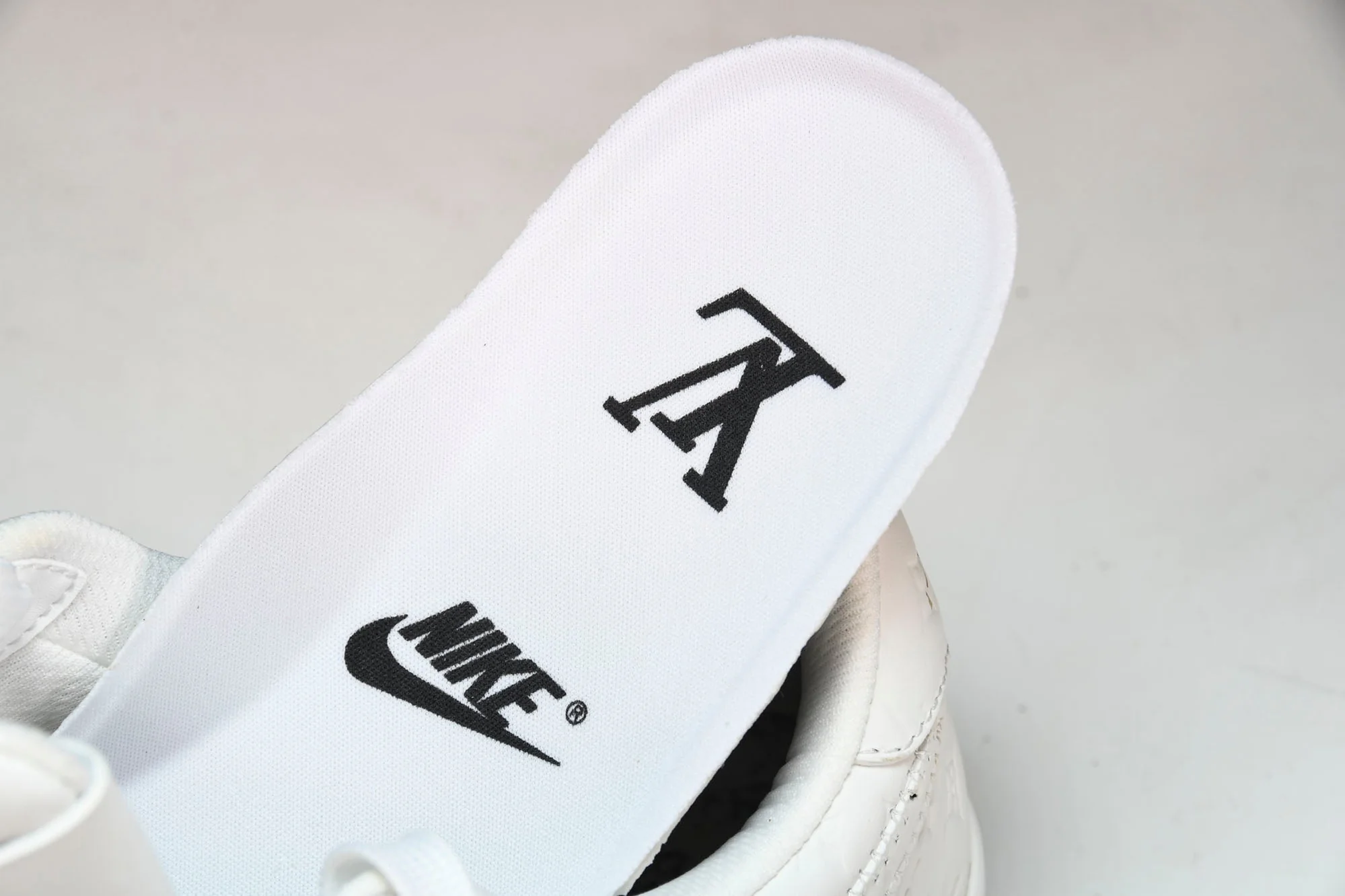 Louis Vuittоп x AF1 by Virgil Abloh 'Triple White'